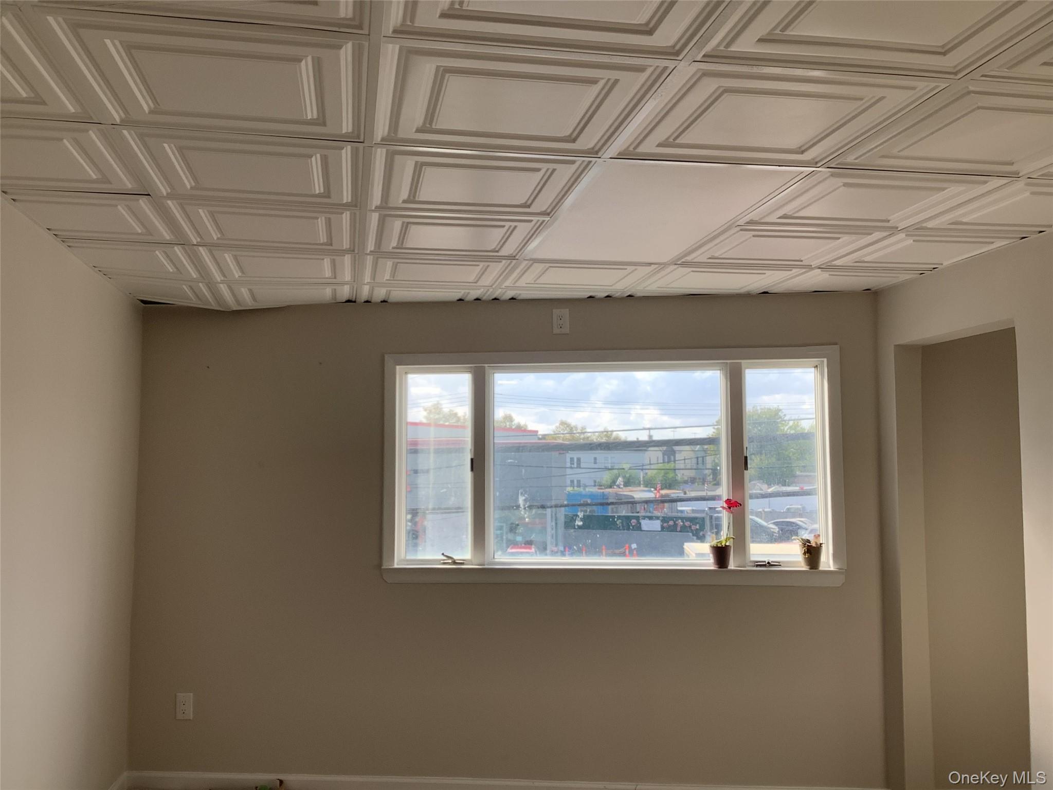 #4 photo, 13507 Crossbay Boulevard, クイーンズ区 Ozone Park , NY 11417