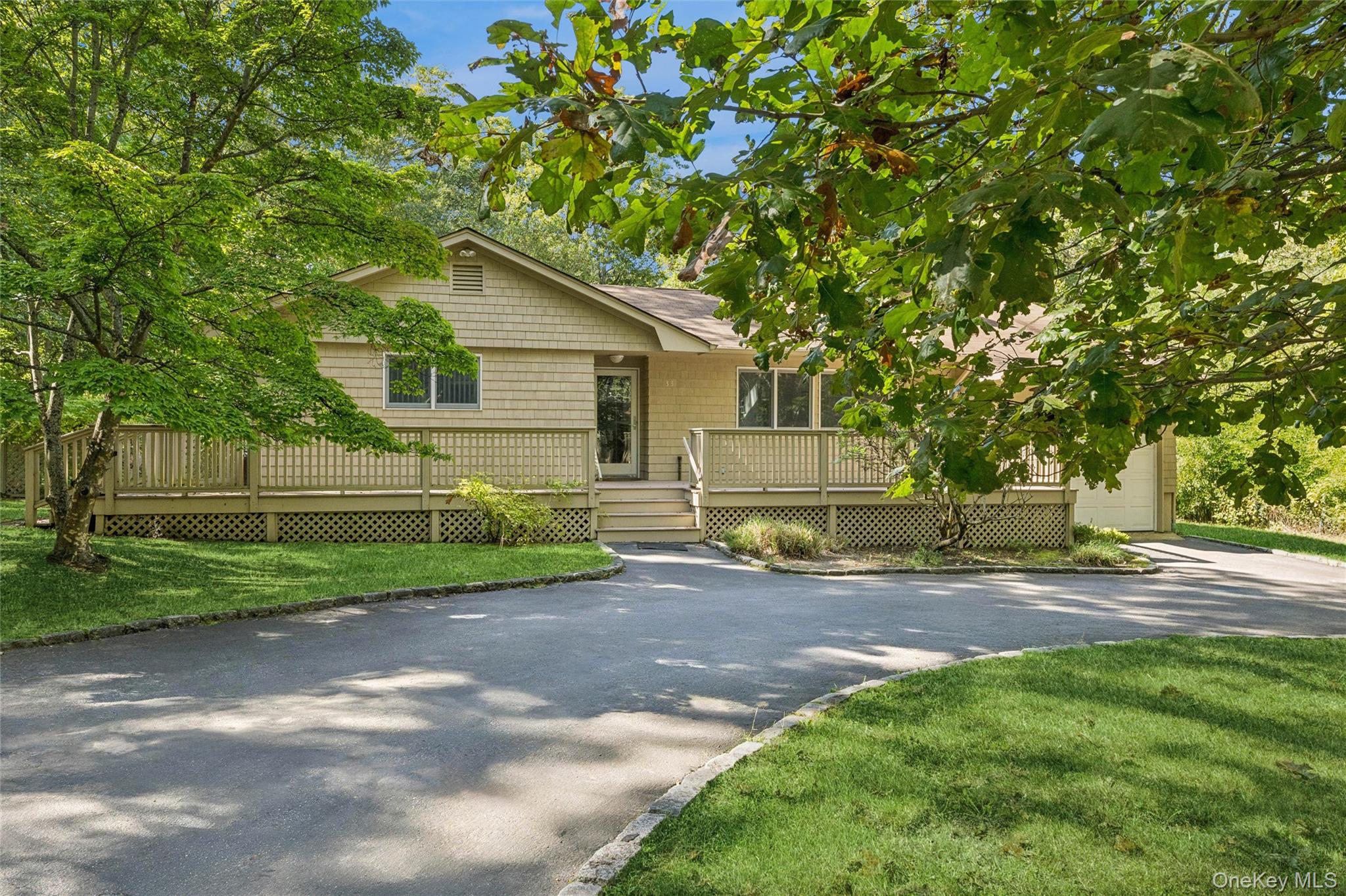 #1 photo, 33 Woods Lane, サフォーク郡 Southampton , NY 11968