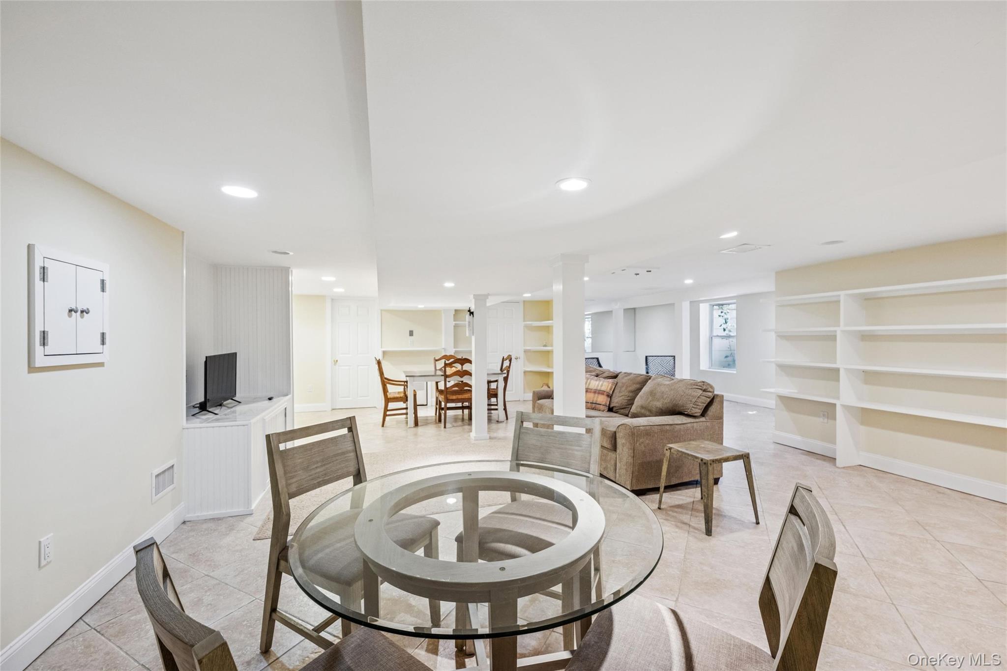 #15 photo, 33 Woods Lane, サフォーク郡 Southampton , NY 11968