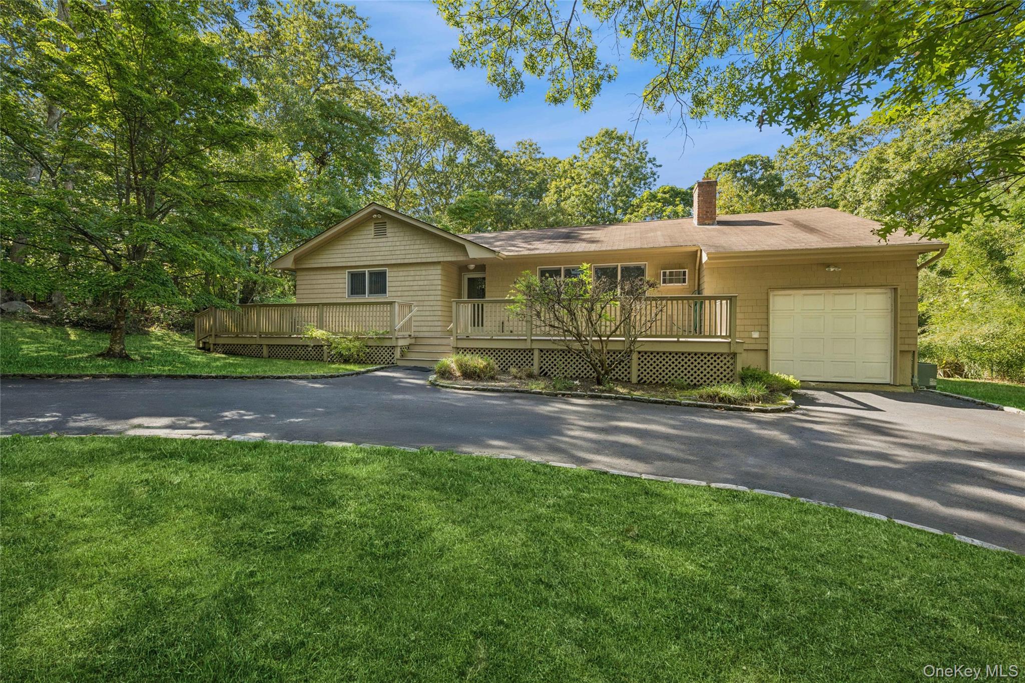 #2 photo, 33 Woods Lane, サフォーク郡 Southampton , NY 11968