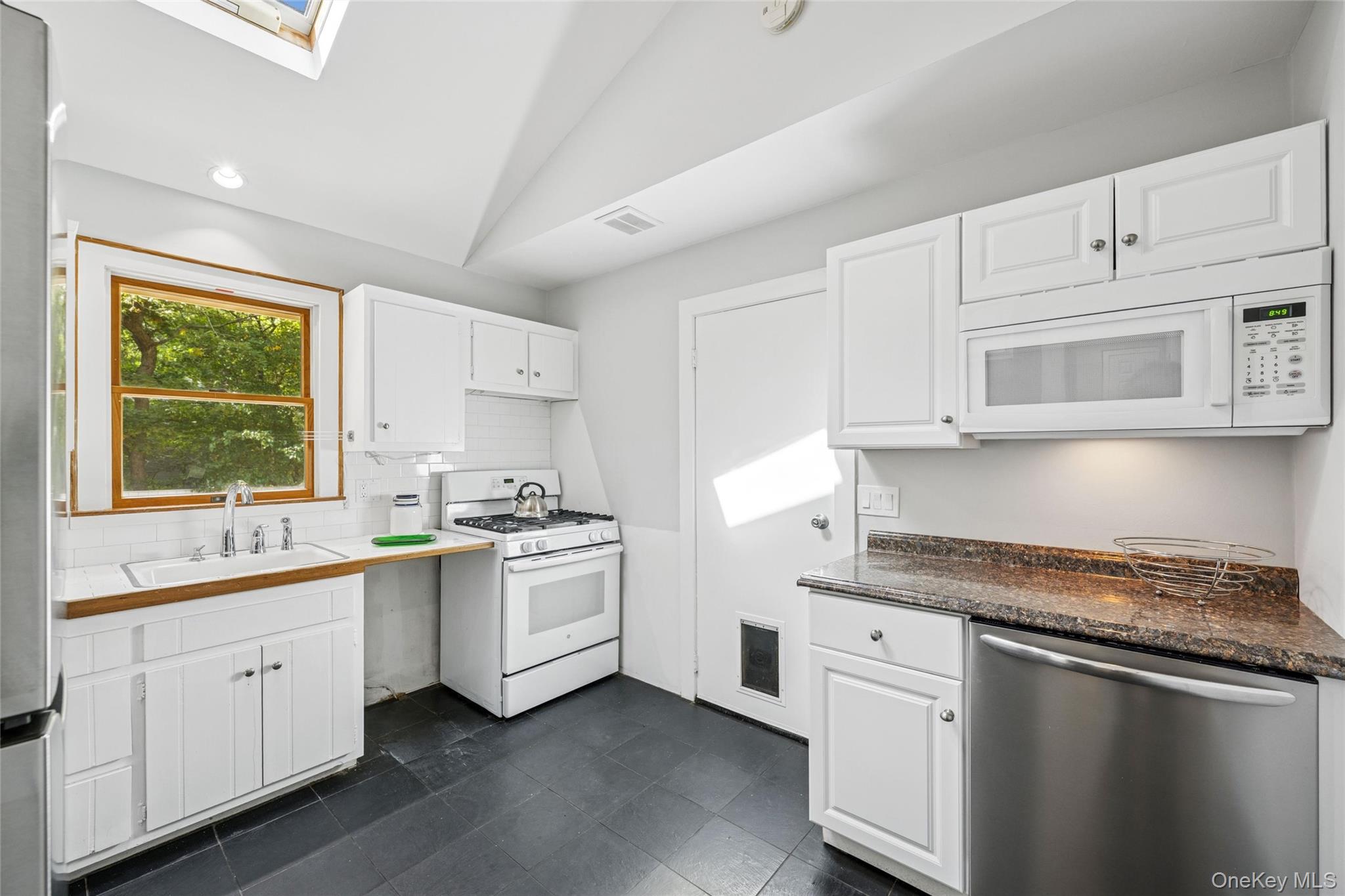 #5 photo, 33 Woods Lane, サフォーク郡 Southampton , NY 11968