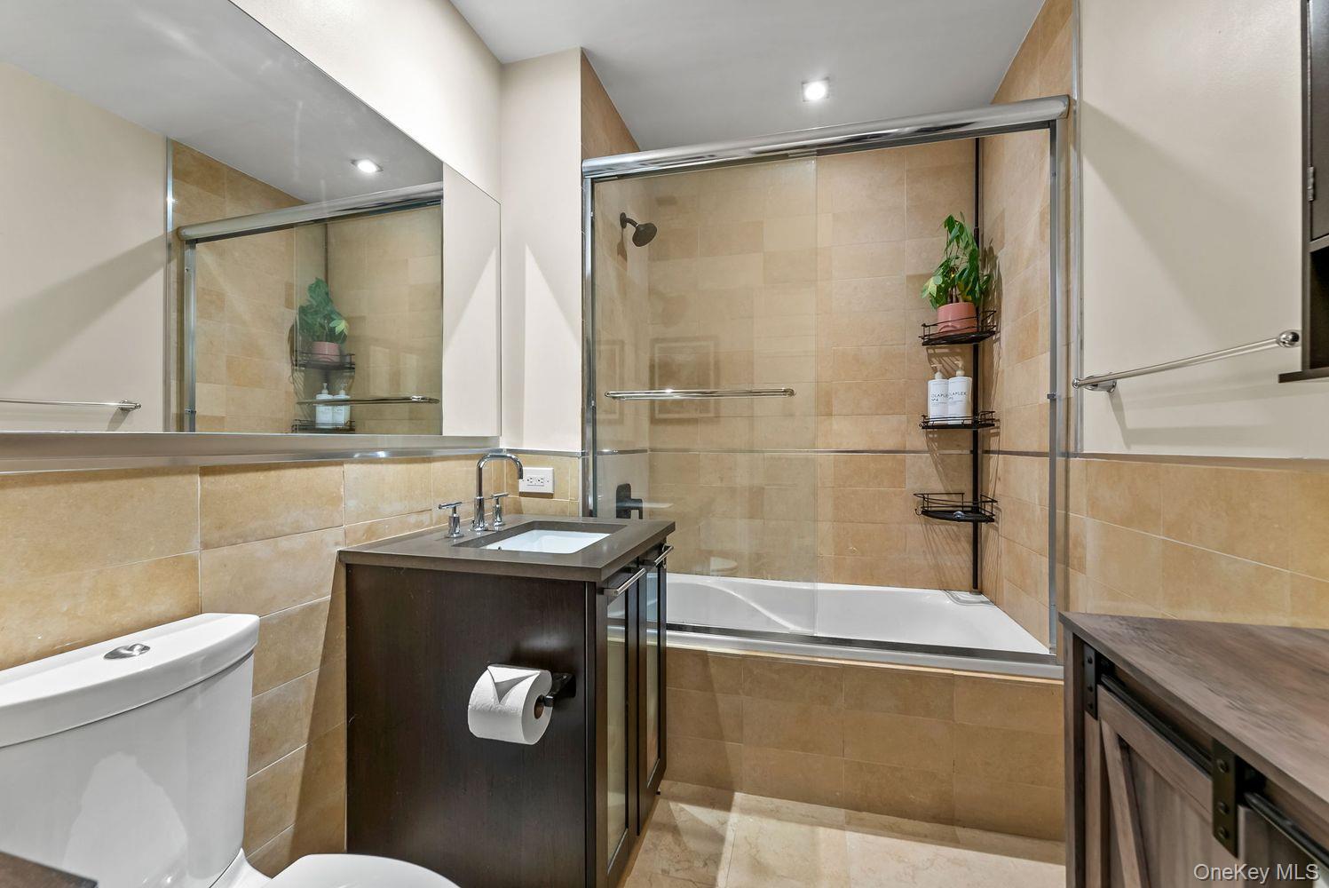 #10 photo, 6405 Yellowstone Boulevard, クイーンズ区 Forest Hills , NY 11375