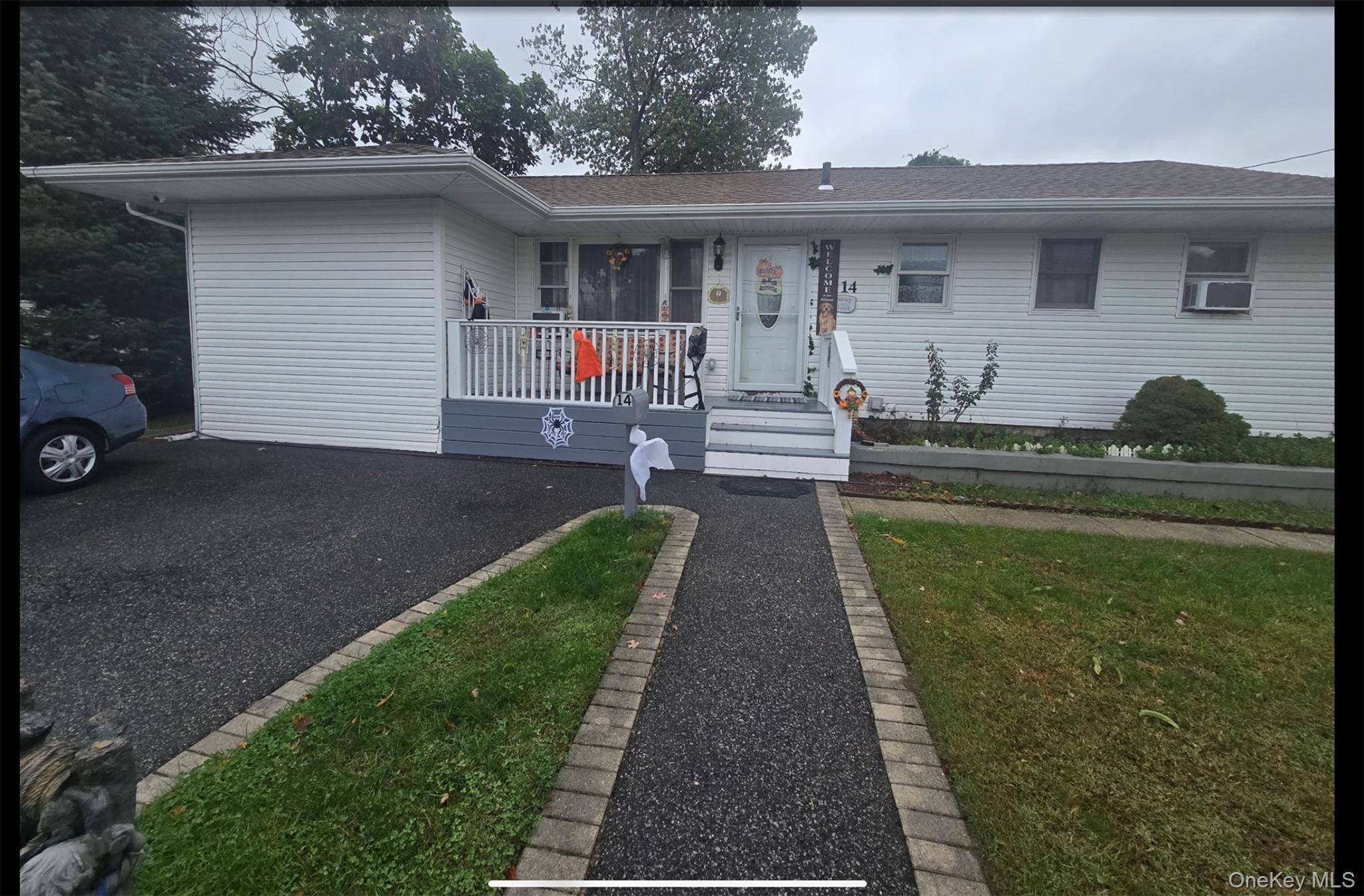 #16 photo, 14 E Chestnut Street, サフォーク郡 Central Islip , NY 11722