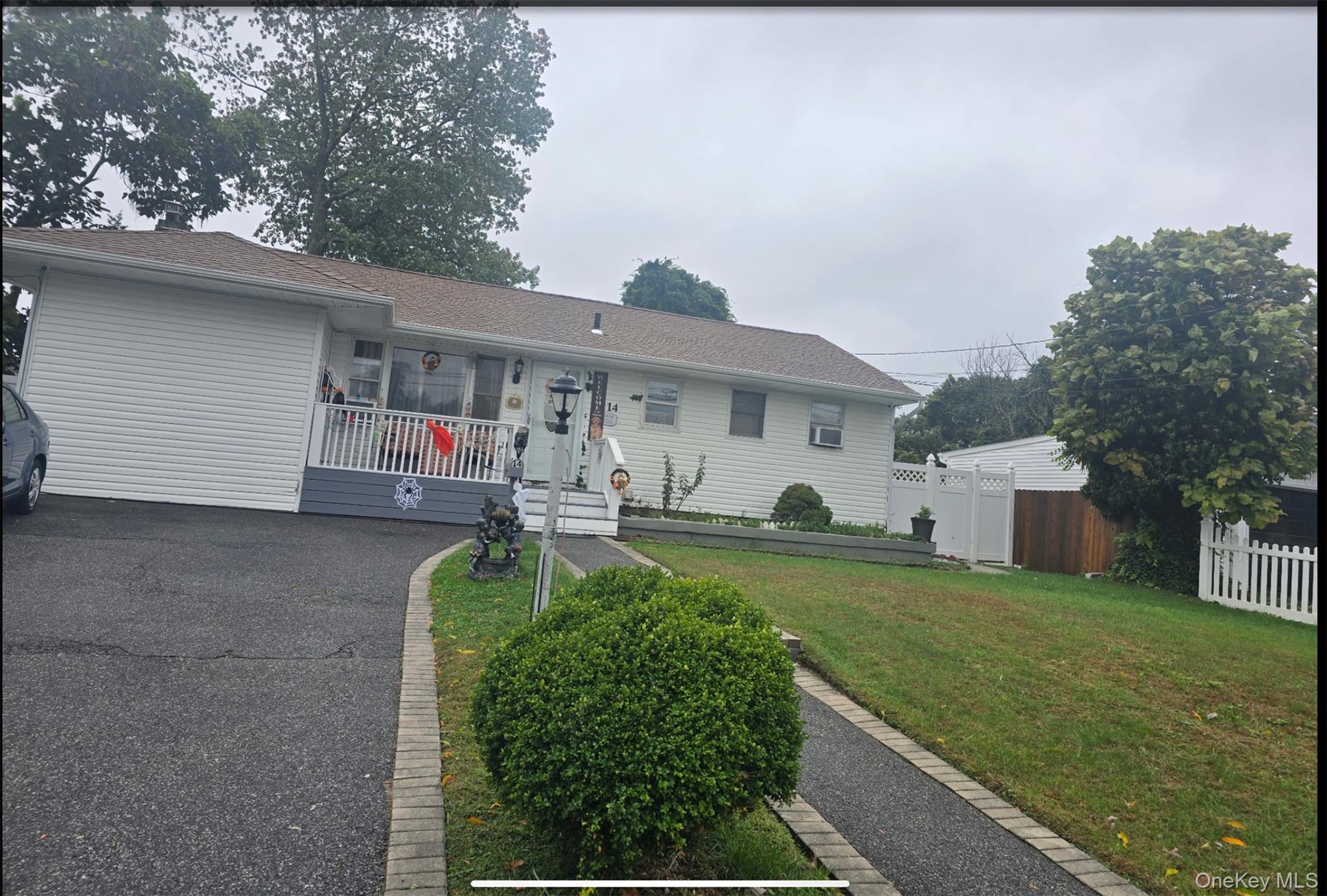 #2 photo, 14 E Chestnut Street, サフォーク郡 Central Islip , NY 11722