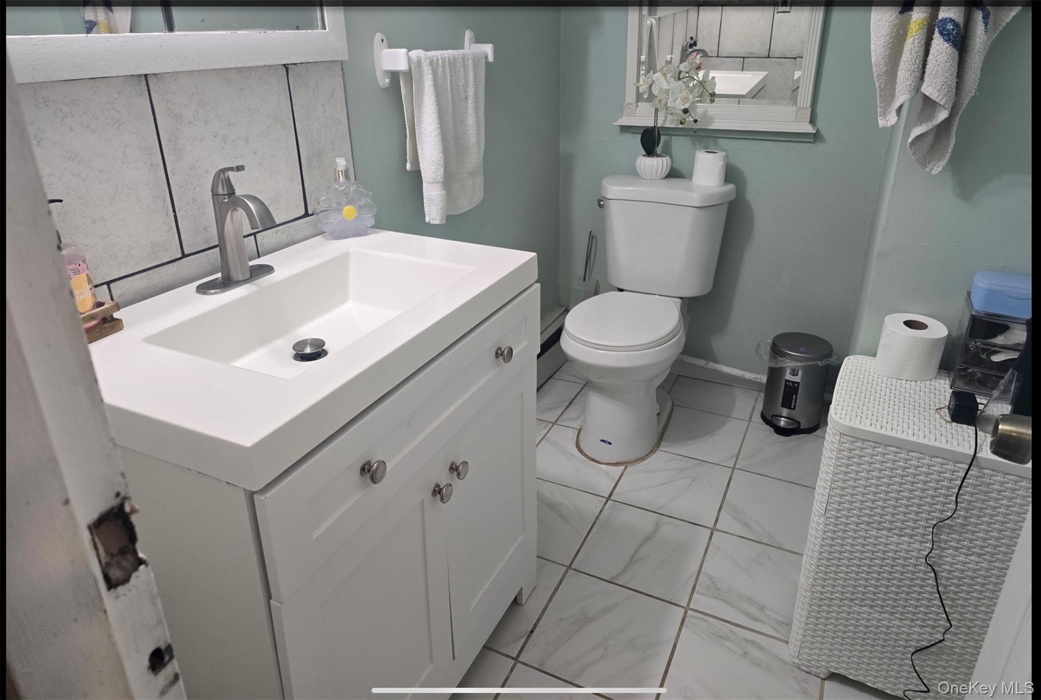 #6 photo, 14 E Chestnut Street, サフォーク郡 Central Islip , NY 11722