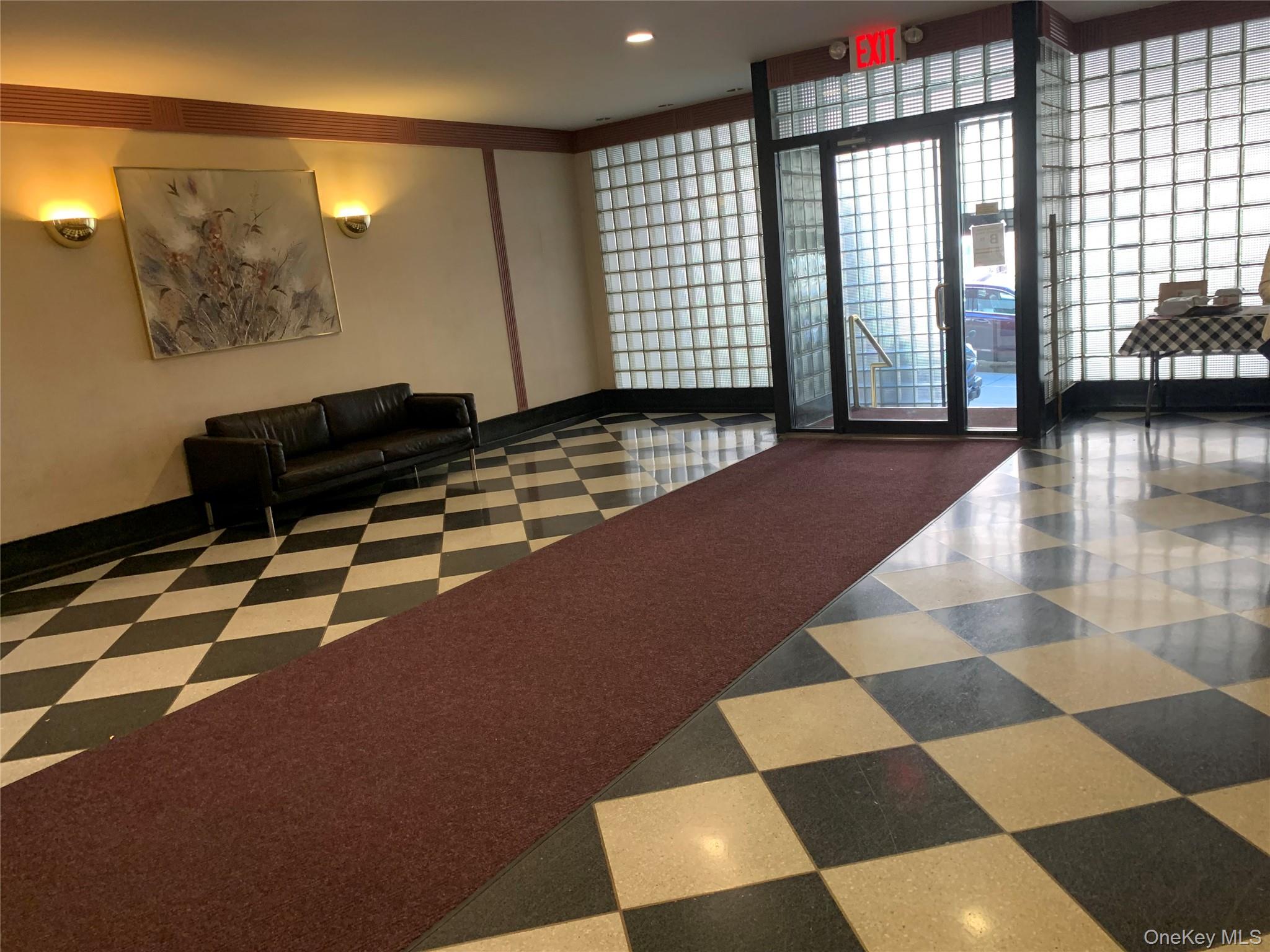 #9 photo, 102-40 67 Drive, クイーンズ区 Forest Hills , NY 11375