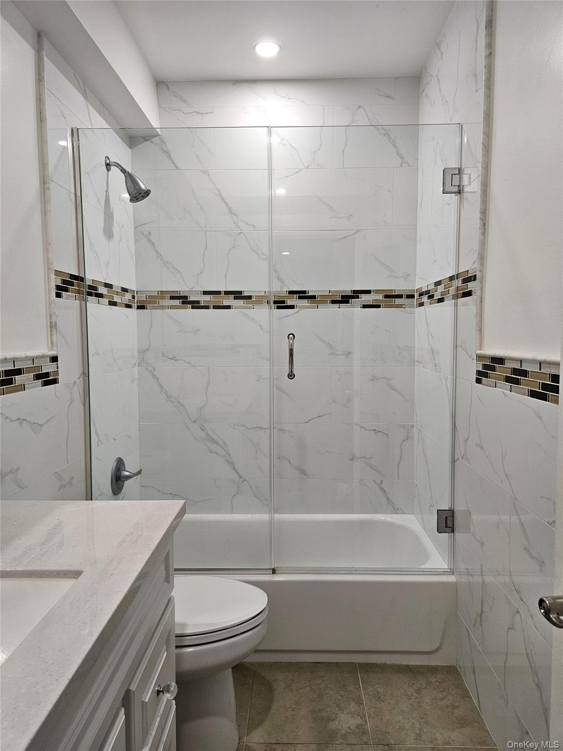 #14 photo, 93 Hempstead Avenue, ナッソー郡 Lynbrook , NY 11563