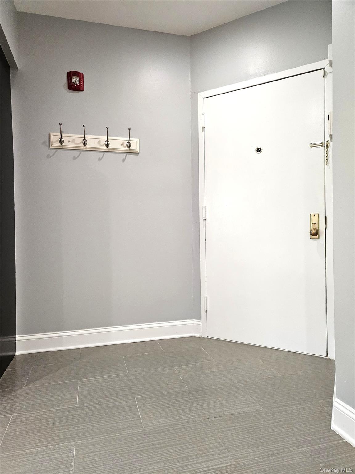 #5 photo, 93 Hempstead Avenue, ナッソー郡 Lynbrook , NY 11563