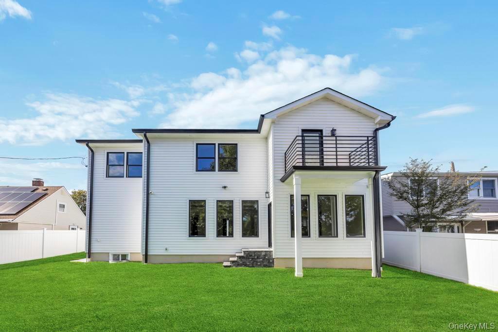 #12 photo, 9 Short Lane, ナッソー郡 Levittown , NY 11756