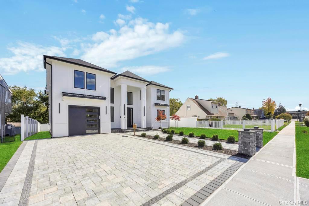 #2 photo, 9 Short Lane, ナッソー郡 Levittown , NY 11756