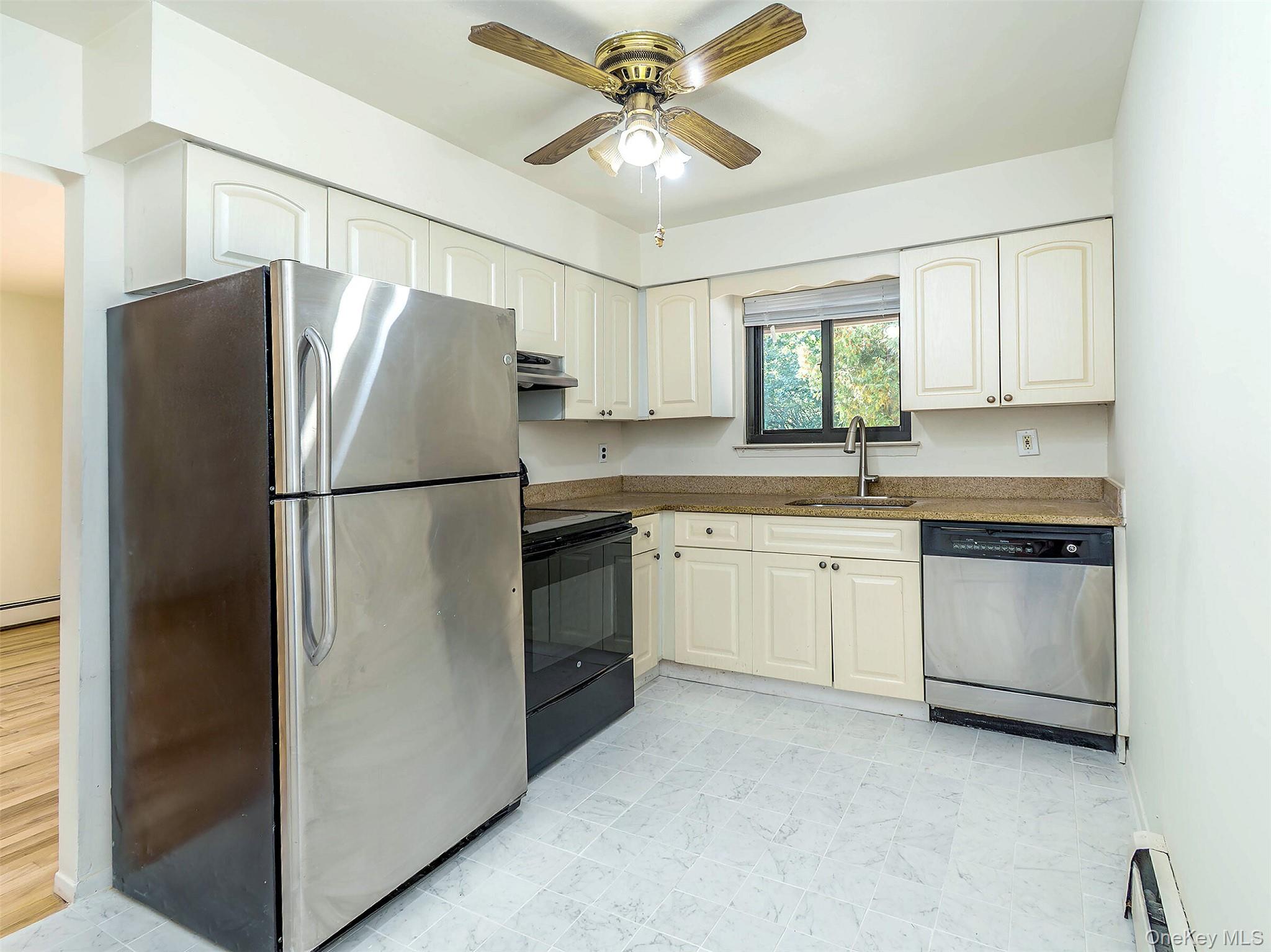 #12 photo, 47B Marwood Road, ナッソー郡 Port Washington , NY 11050