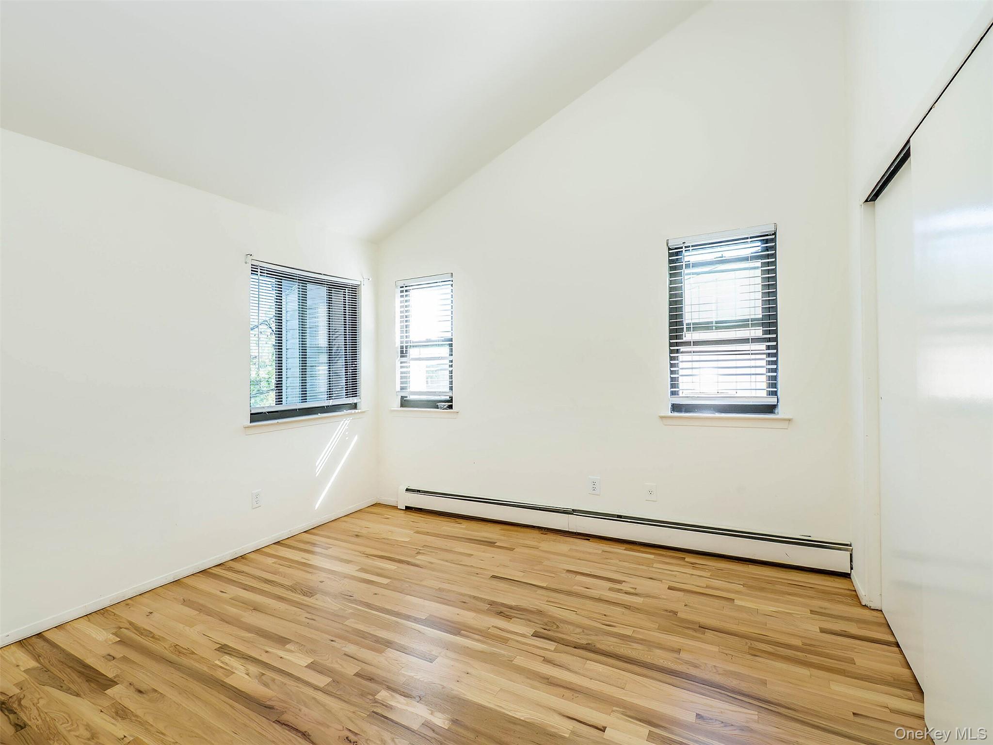 #19 photo, 47B Marwood Road, ナッソー郡 Port Washington , NY 11050