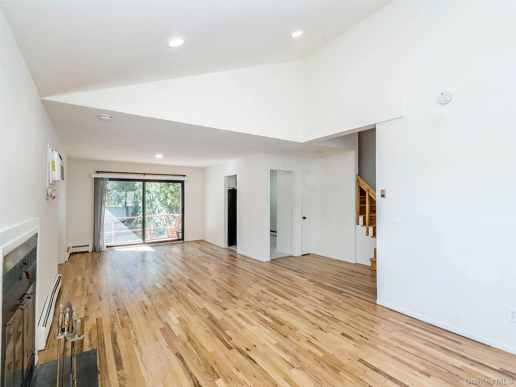 #8 photo, 47B Marwood Road, ナッソー郡 Port Washington , NY 11050