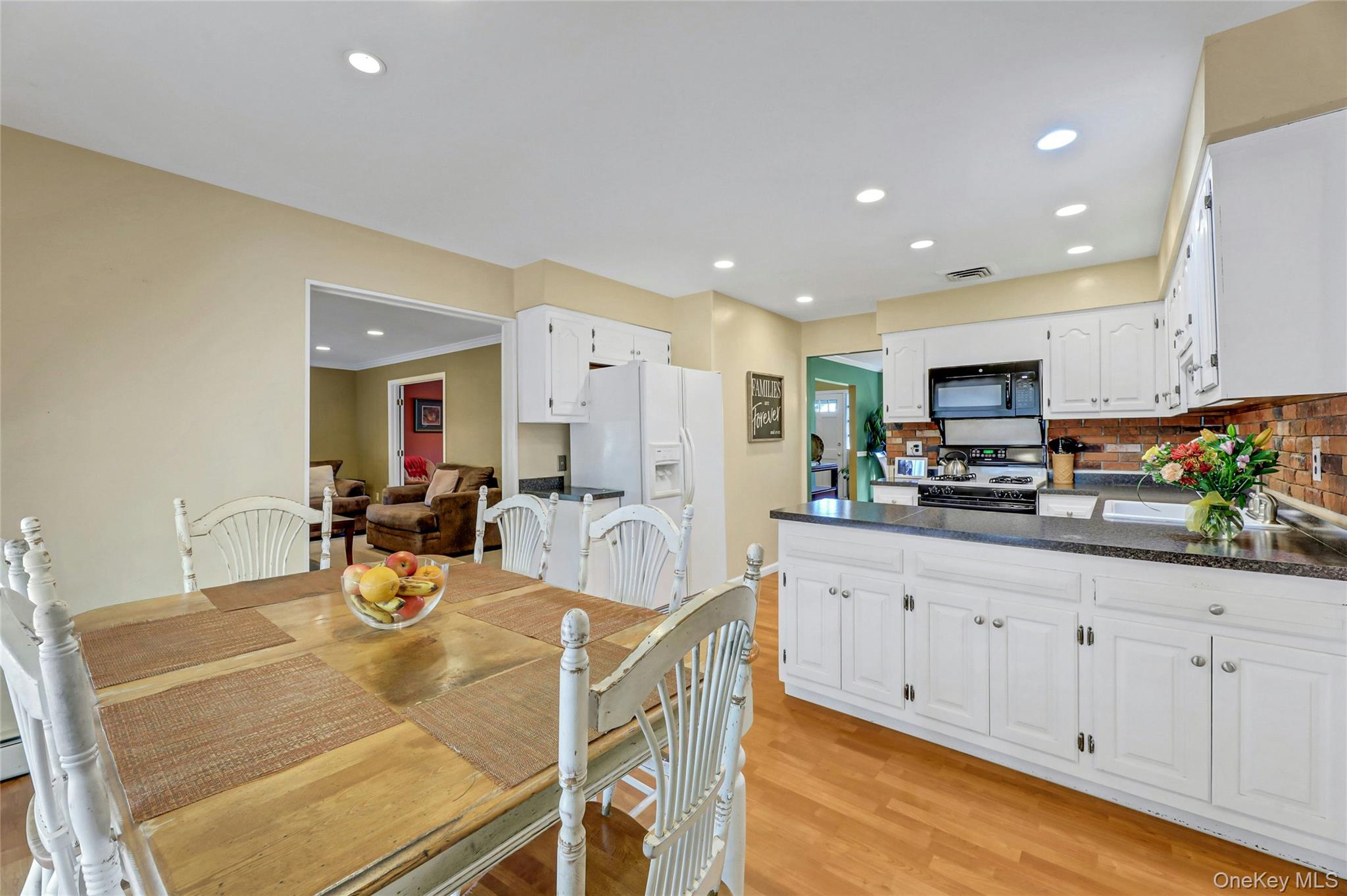 #14 photo, 8 Liberty Circle, New City , NY 10956