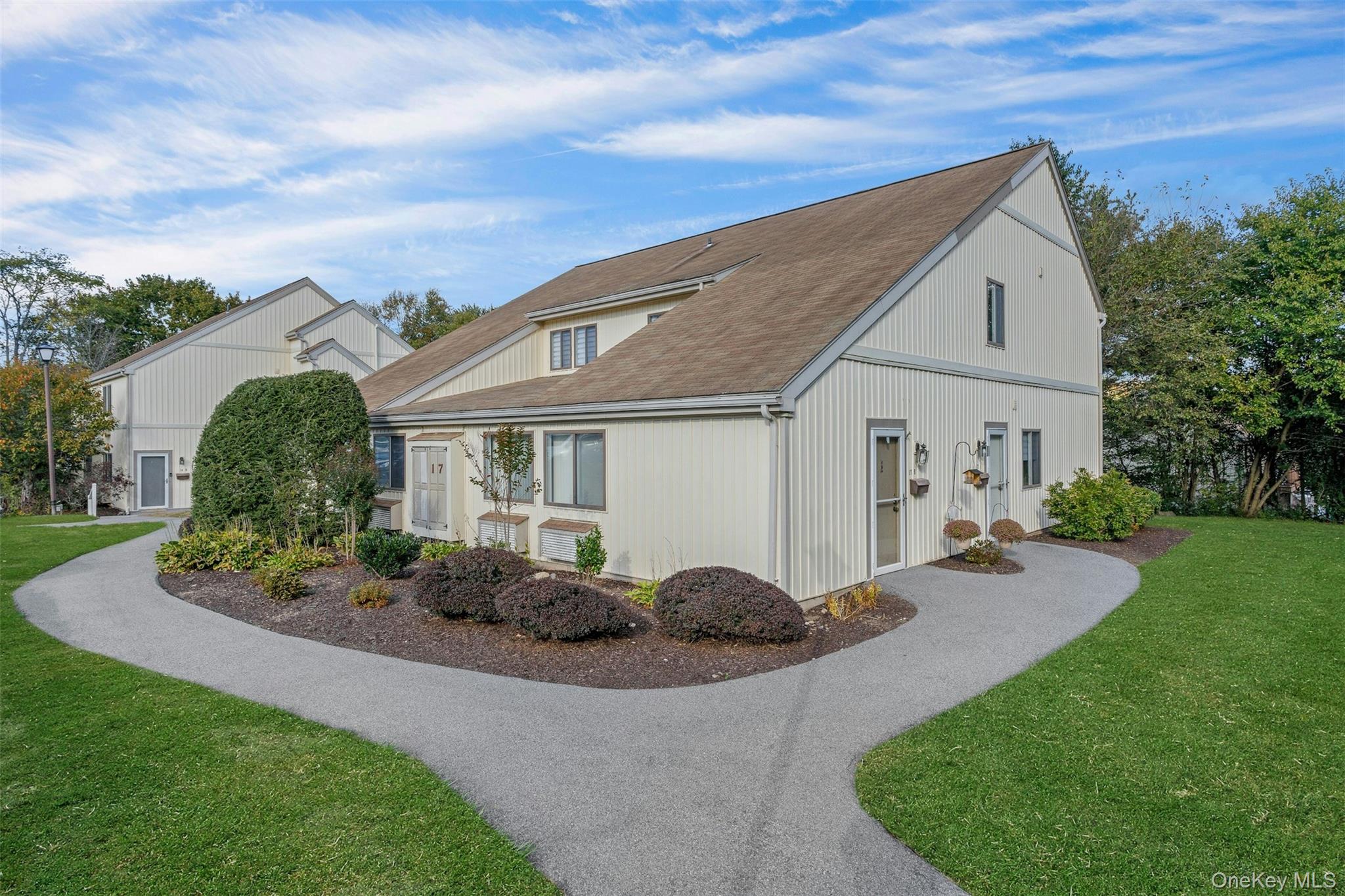 #3 photo, 17 Cromwell Place, Mohegan Lake , NY 10547