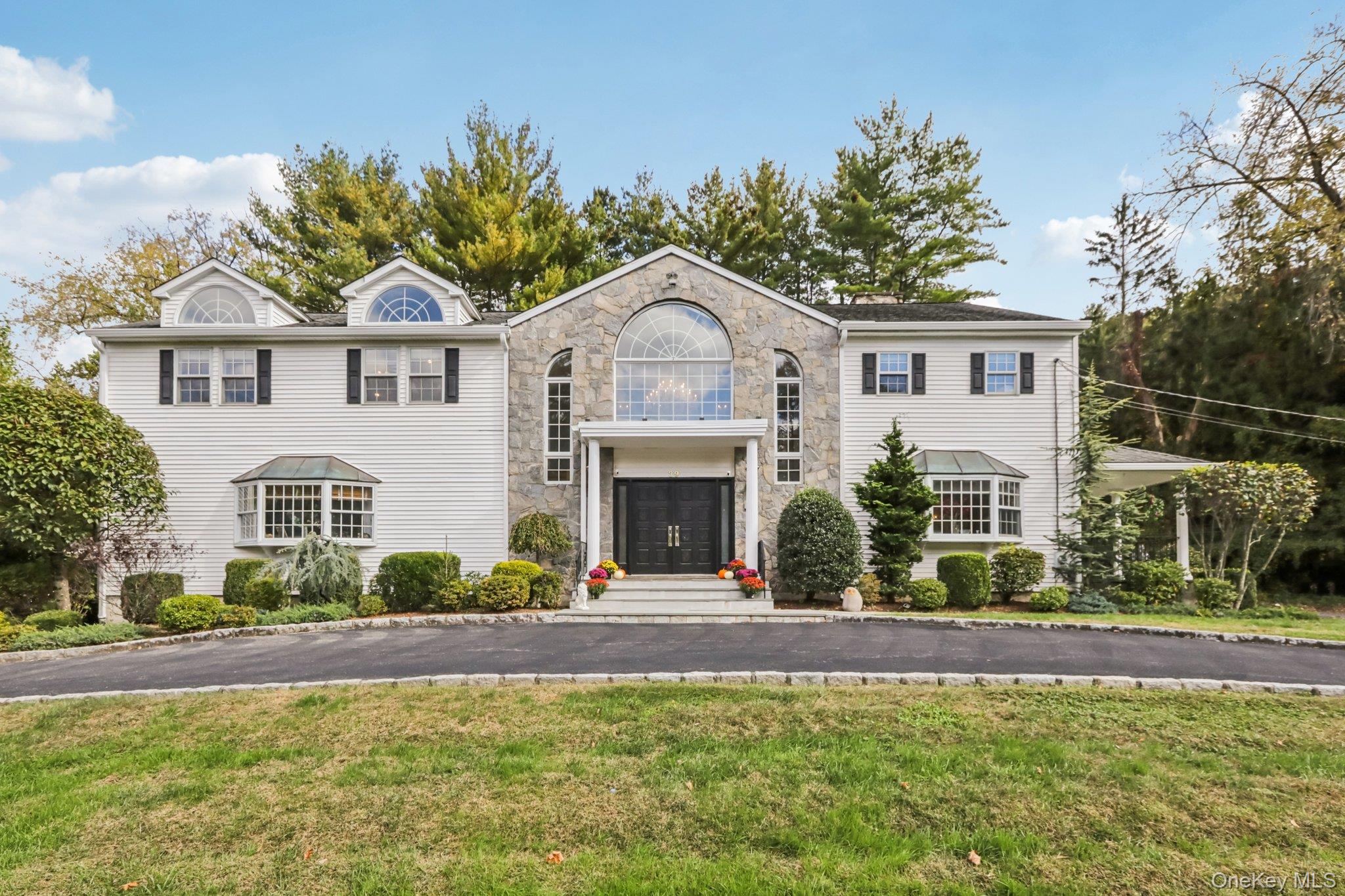 #1 photo, 39 Virginia Lane, Thornwood , NY 10594