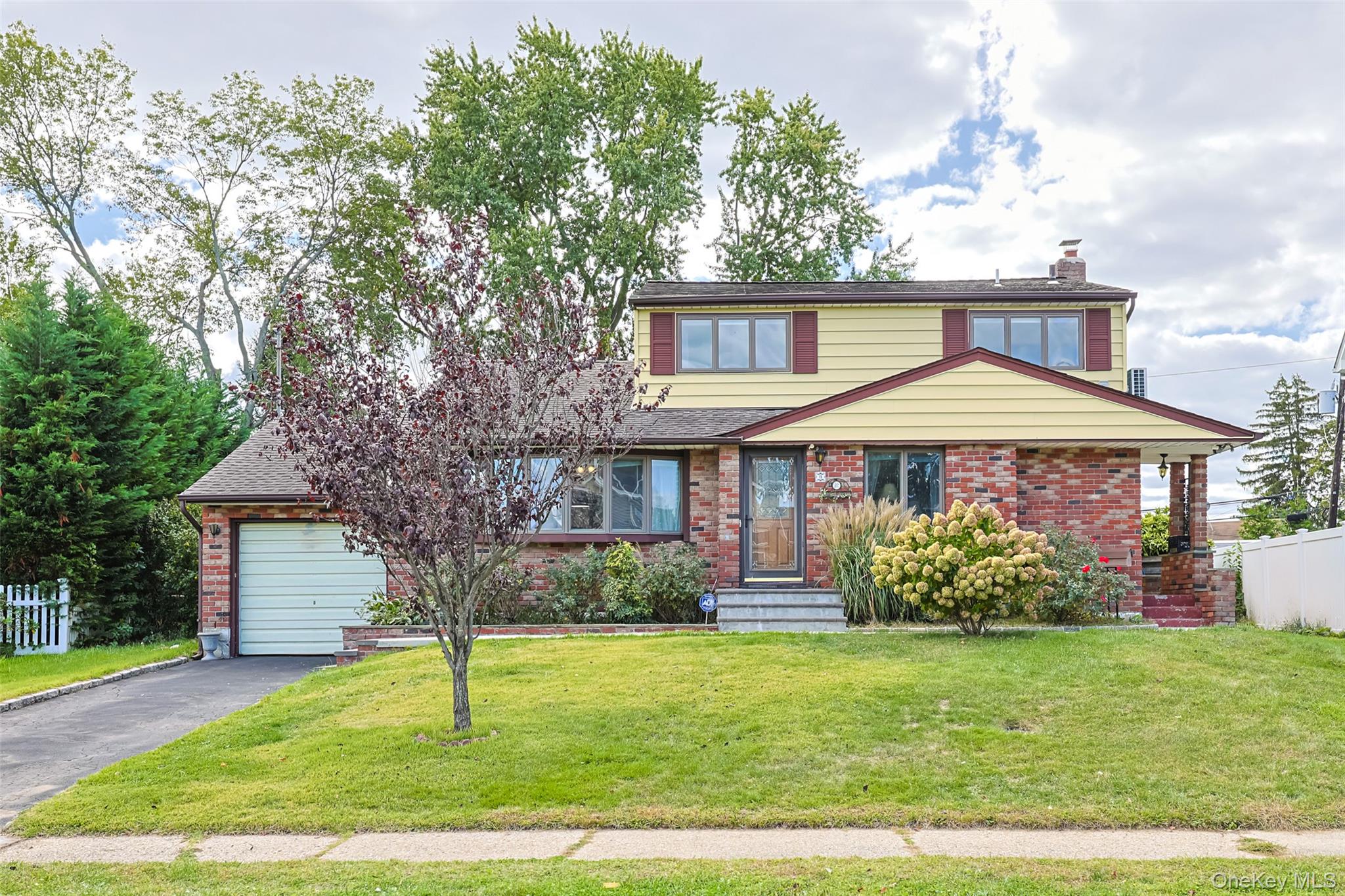 #15 photo, 15 Alexander Drive, ナッソー郡 Syosset , NY 11791