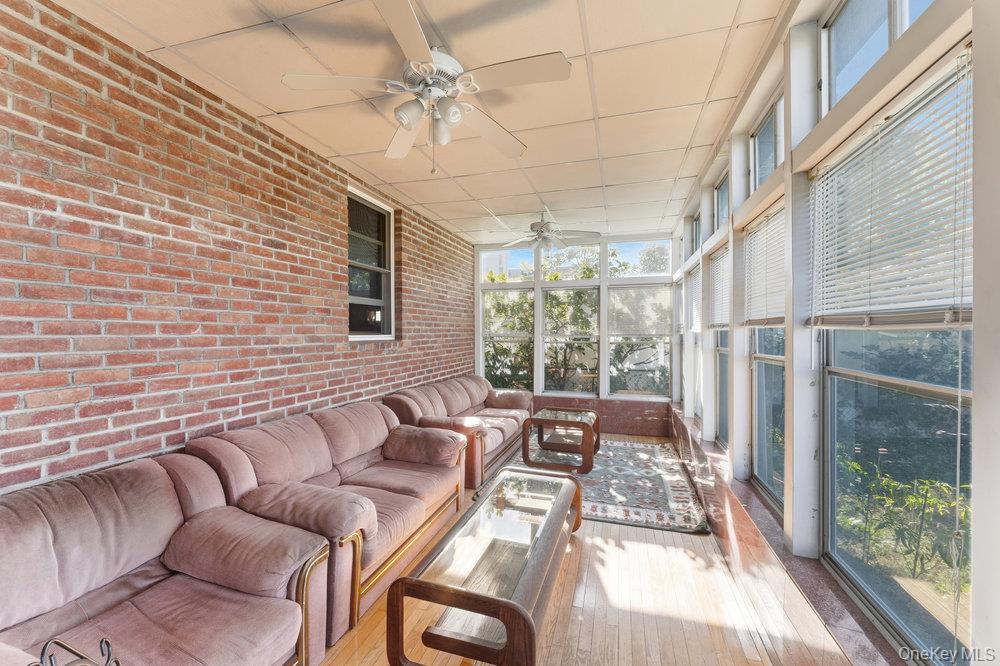 #14 photo, 543 Lakeville Road, ナッソー郡 New Hyde Park , NY 11040