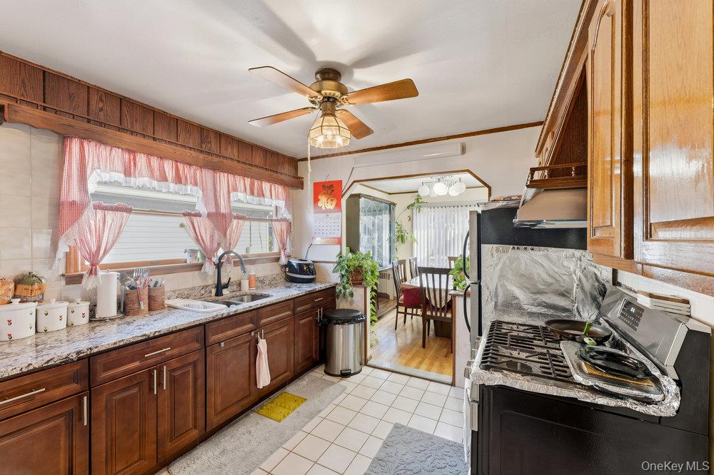 #7 photo, 543 Lakeville Road, ナッソー郡 New Hyde Park , NY 11040