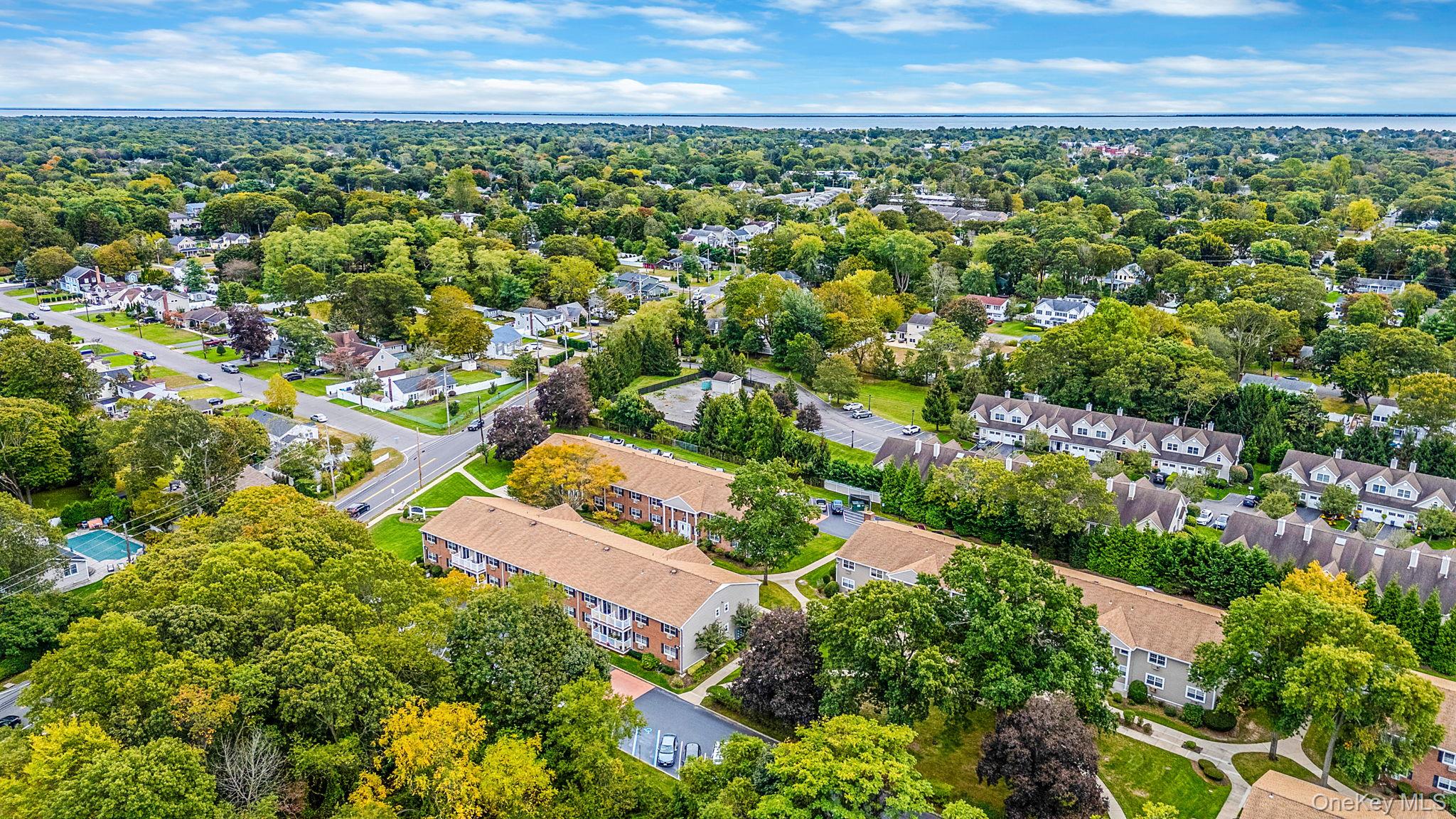 #7 photo, 330 Lakeland Avenue, サフォーク郡 Sayville , NY 11782