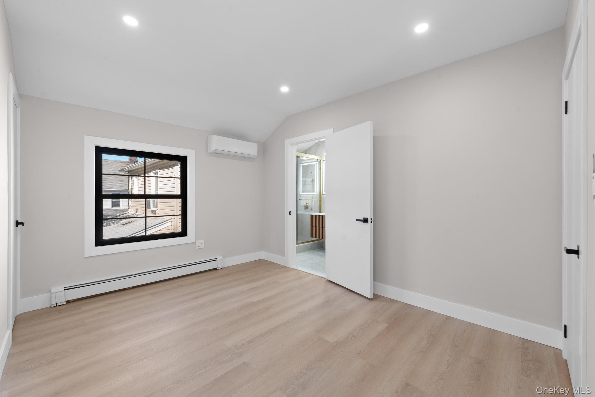 #16 photo, 11516 199th Street, クイーンズ区 Saint Albans , NY 11412