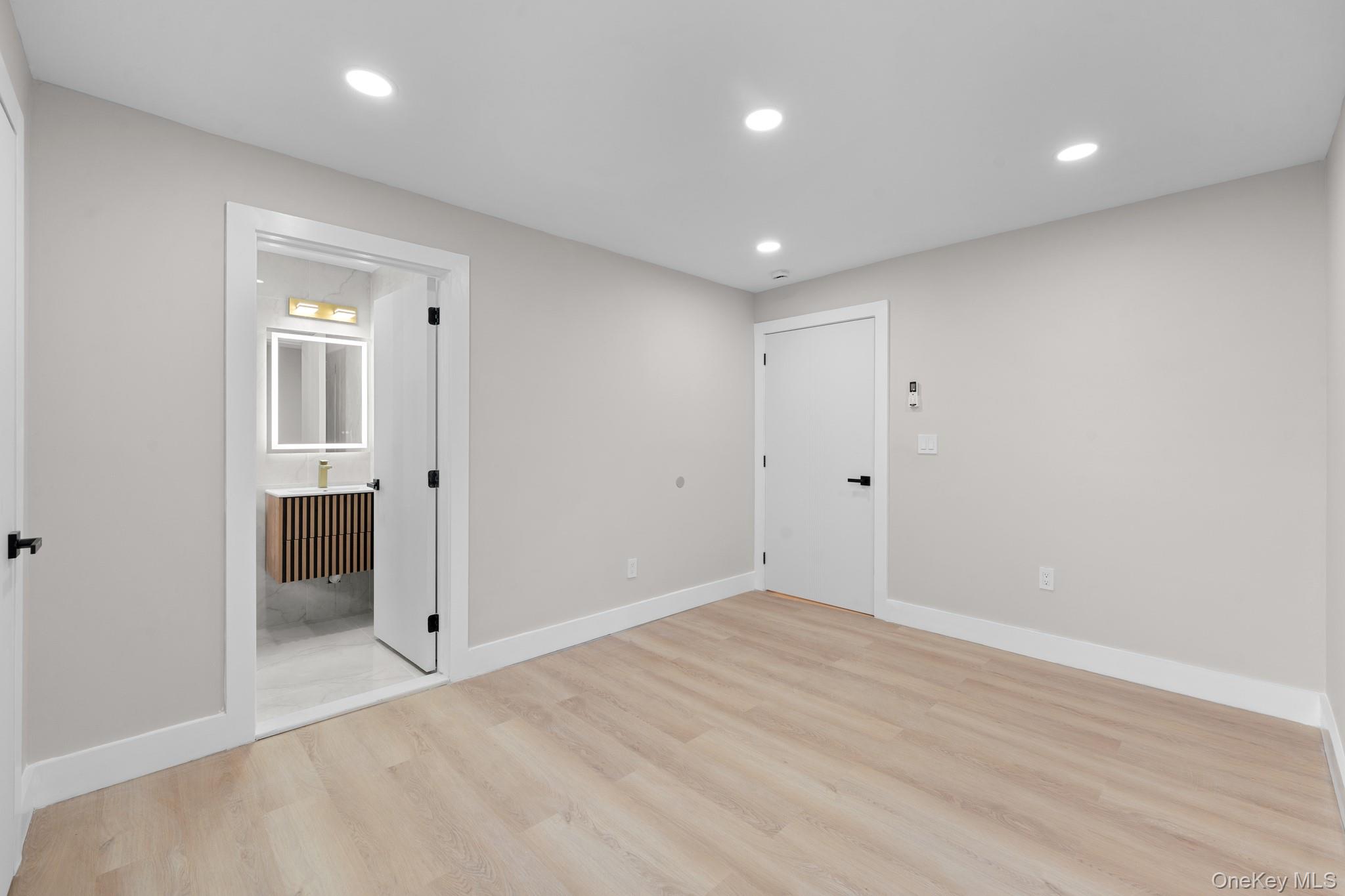 #9 photo, 11516 199th Street, クイーンズ区 Saint Albans , NY 11412