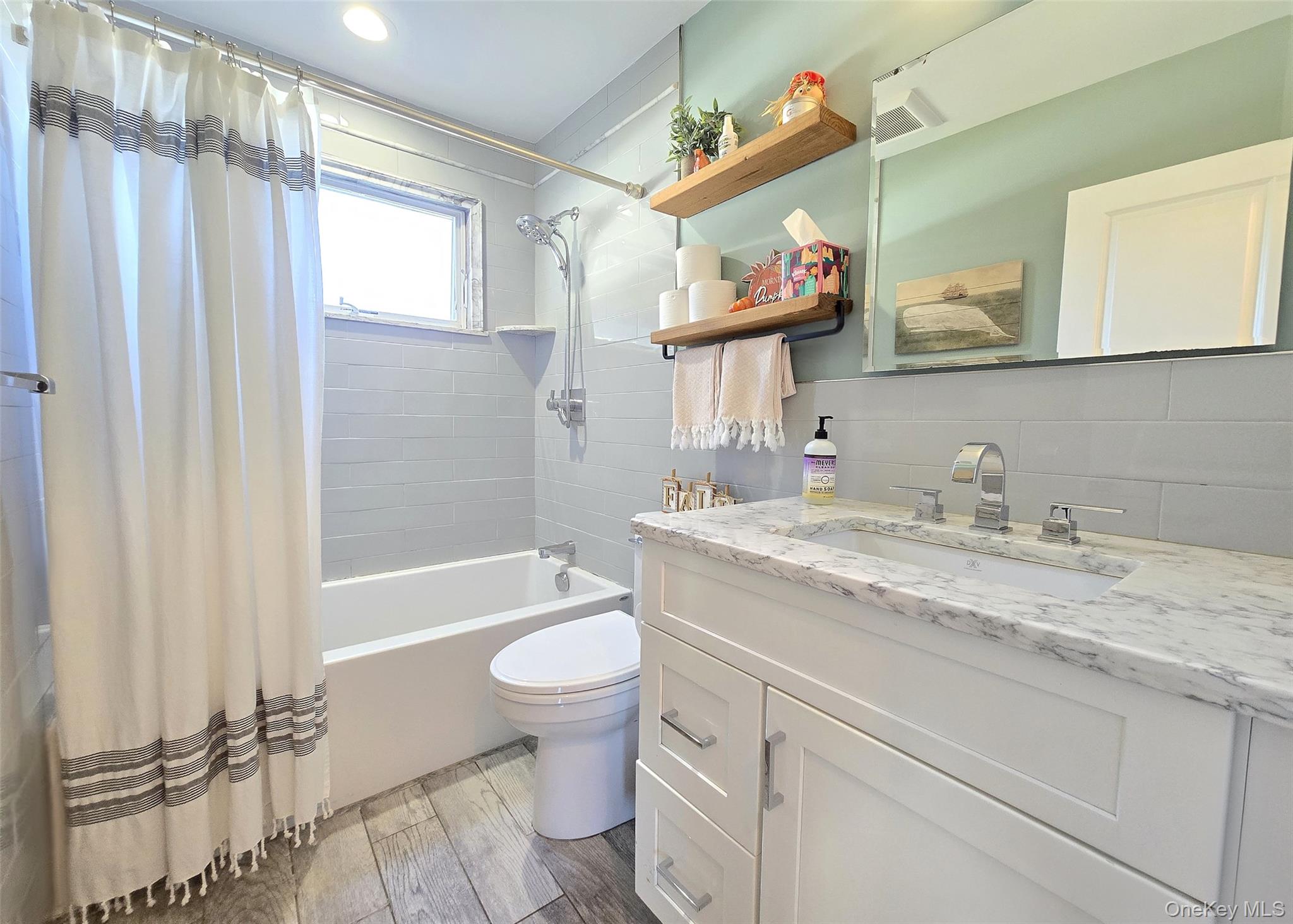 #8 photo, 3067 Xavier Court, ナッソー郡 Oceanside , NY 11572