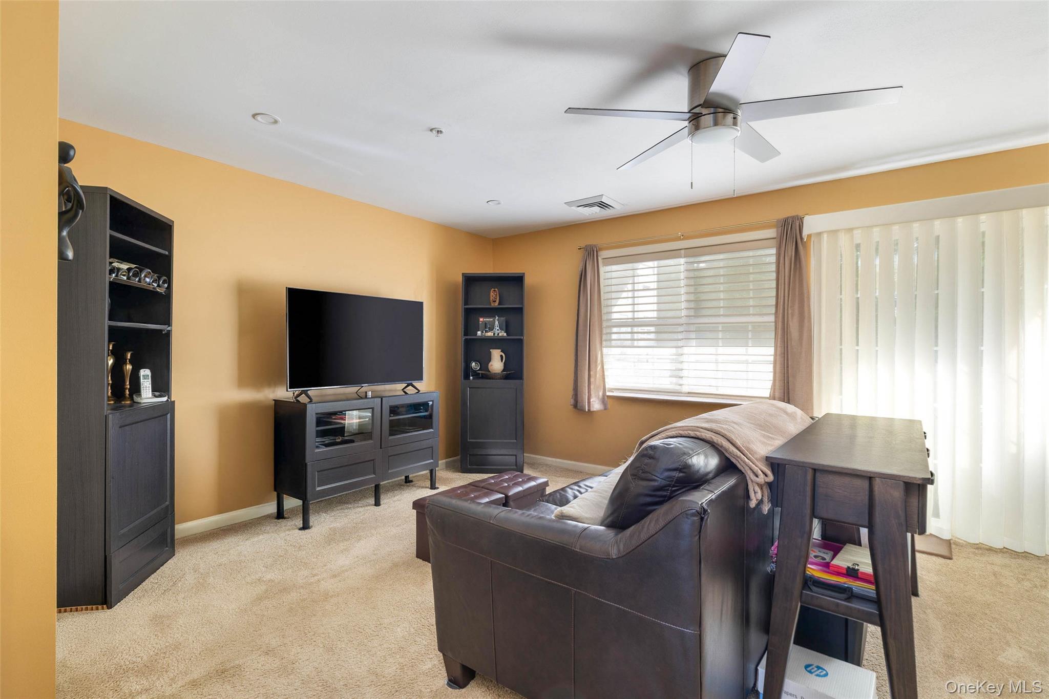 #12 photo, 121 Willow Lane, 長島 Valley Stream , NY 11580