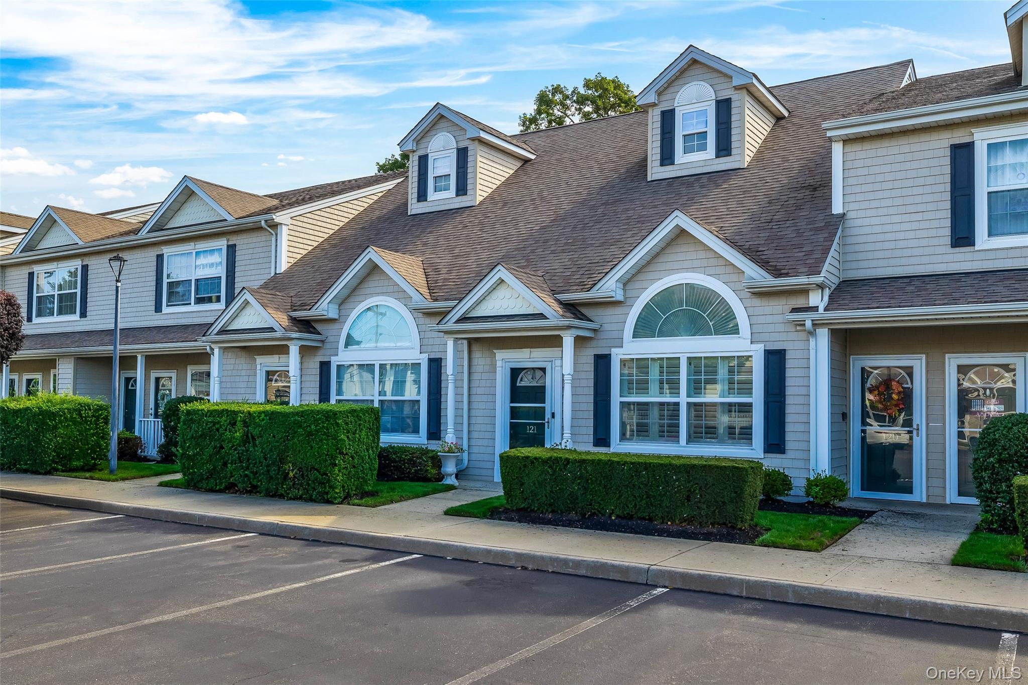 #2 photo, 121 Willow Lane, 長島 Valley Stream , NY 11580