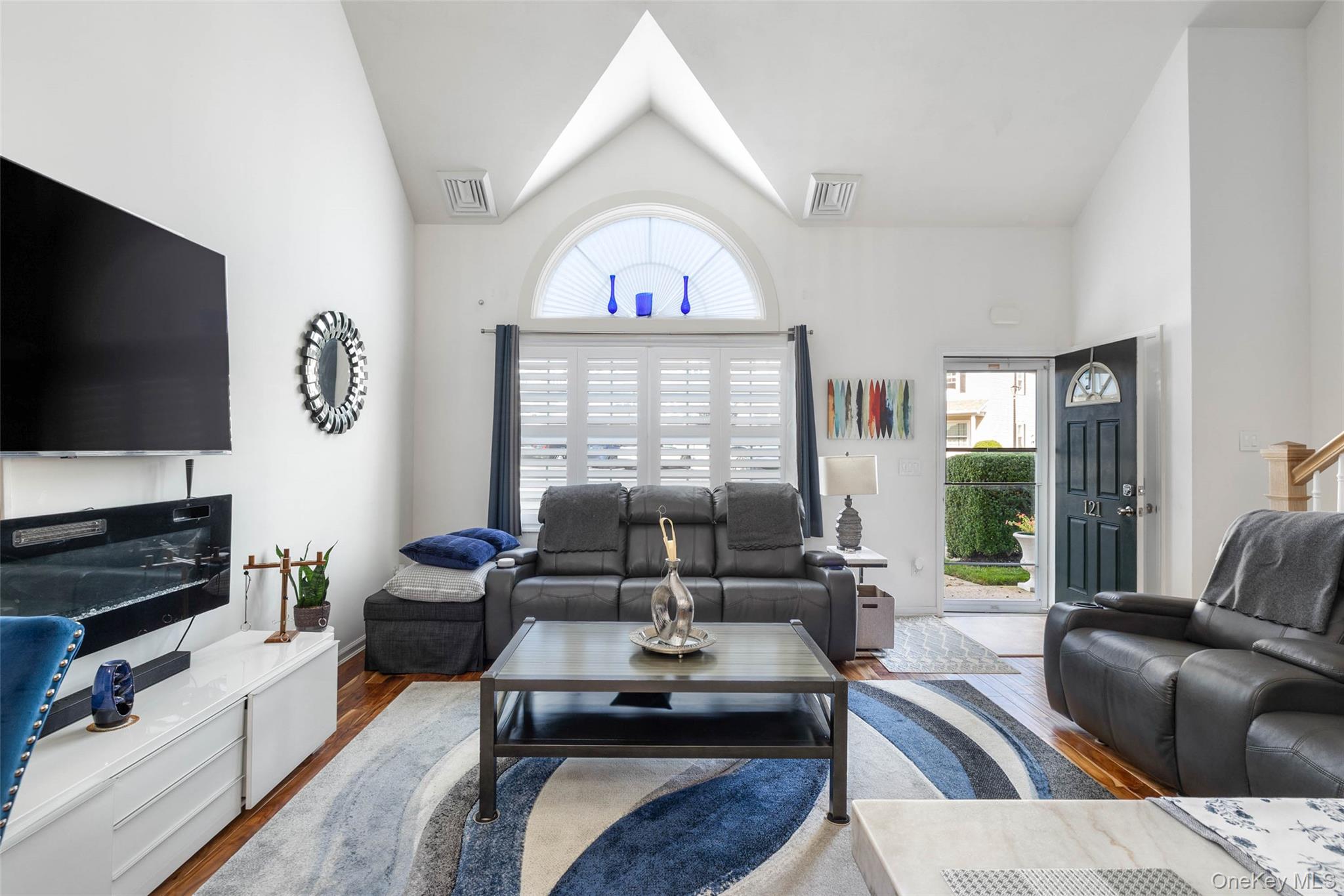 #3 photo, 121 Willow Lane, 長島 Valley Stream , NY 11580