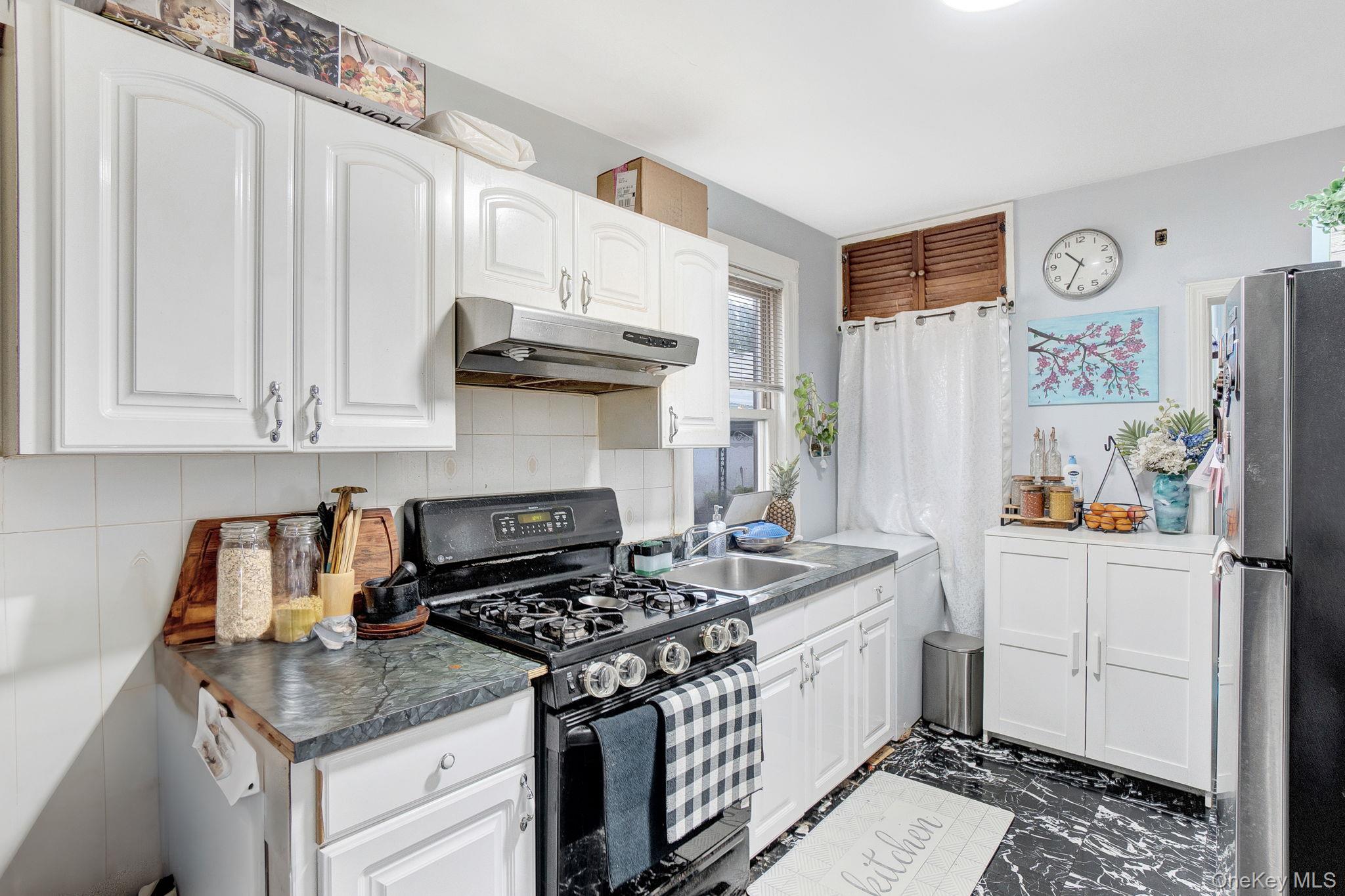 #12 photo, 9041 178th Street, クイーンズ区 Jamaica , NY 11432