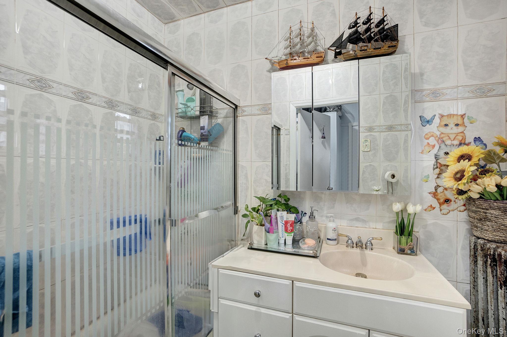 #14 photo, 9041 178th Street, クイーンズ区 Jamaica , NY 11432