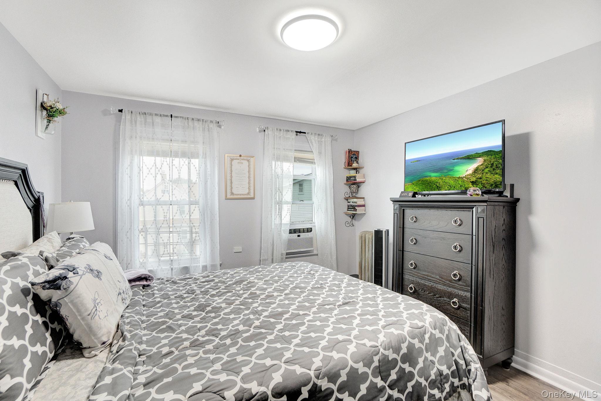 #6 photo, 9041 178th Street, クイーンズ区 Jamaica , NY 11432