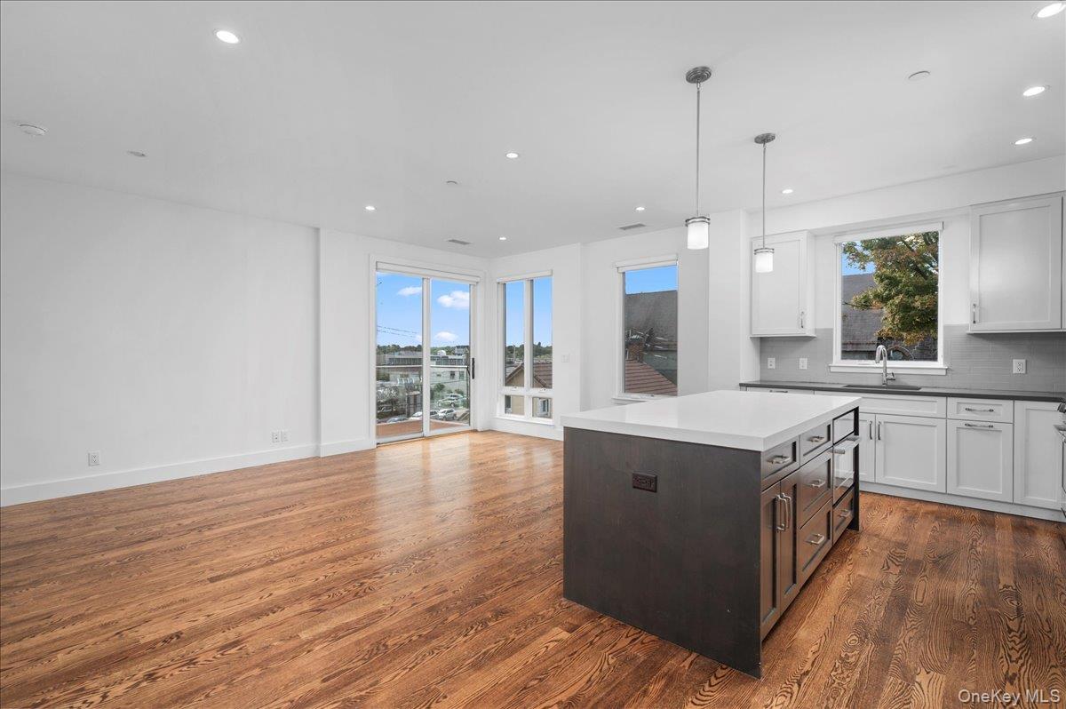 #6 photo, 422 E Boston Post Road, Mamaroneck , NY 10543