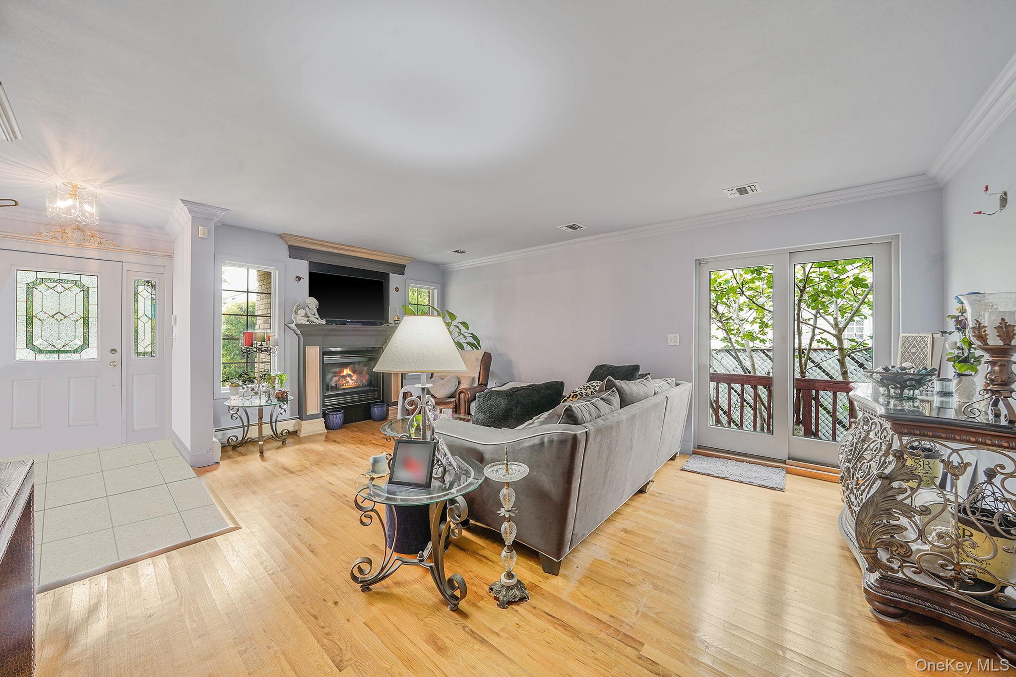 #11 photo, 155 Bathgate St, スタテンアイランド Staten Island , NY 10312