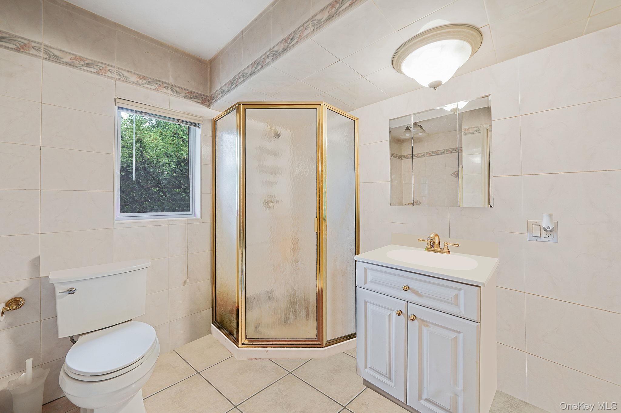 #16 photo, 155 Bathgate St, スタテンアイランド Staten Island , NY 10312