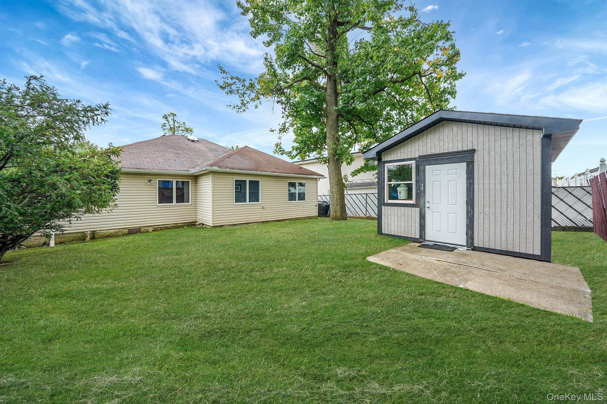 #6 photo, 155 Bathgate St, スタテンアイランド Staten Island , NY 10312