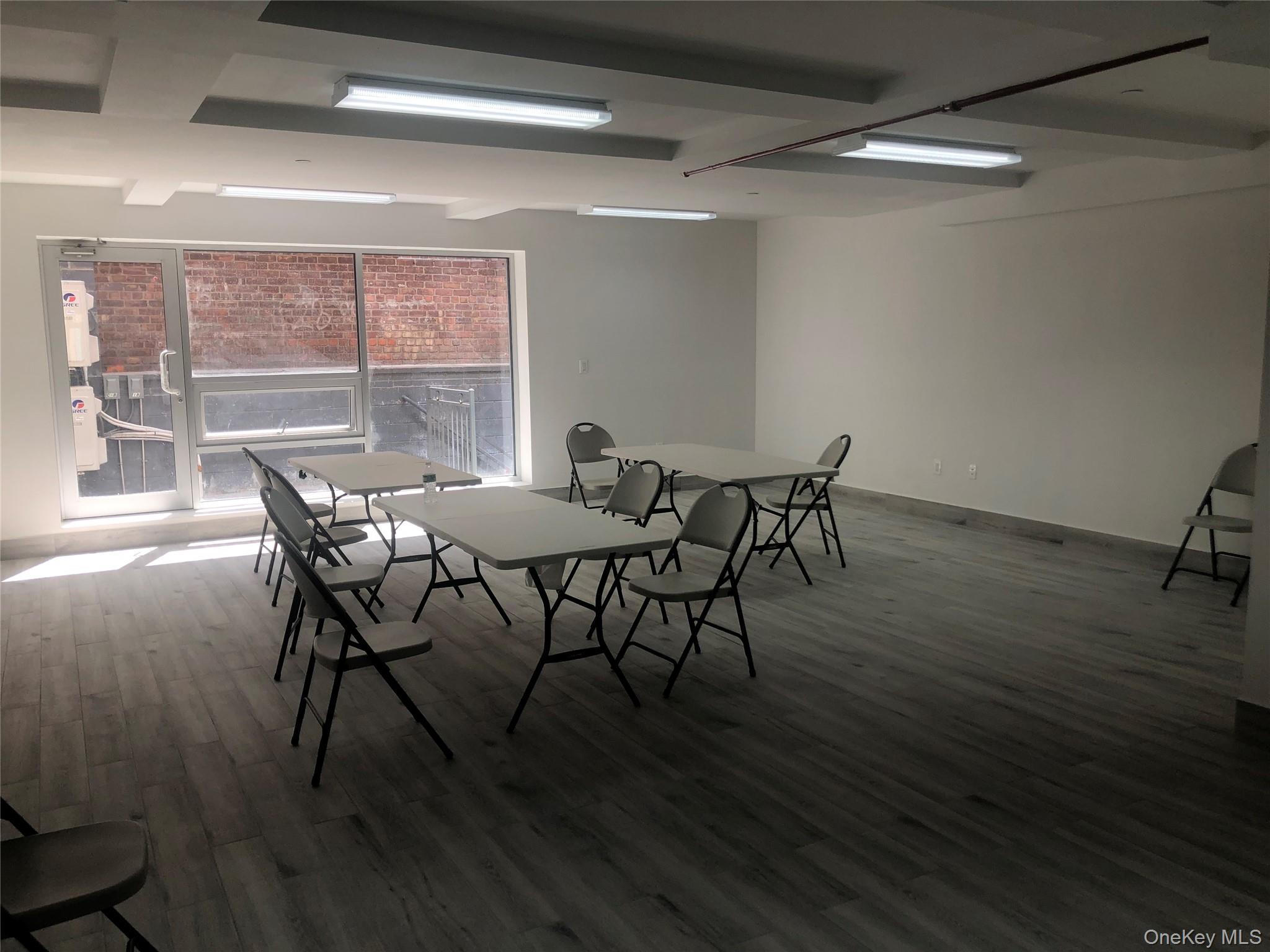 #4 photo, 13324 41st Road, Flushing , NY 11355