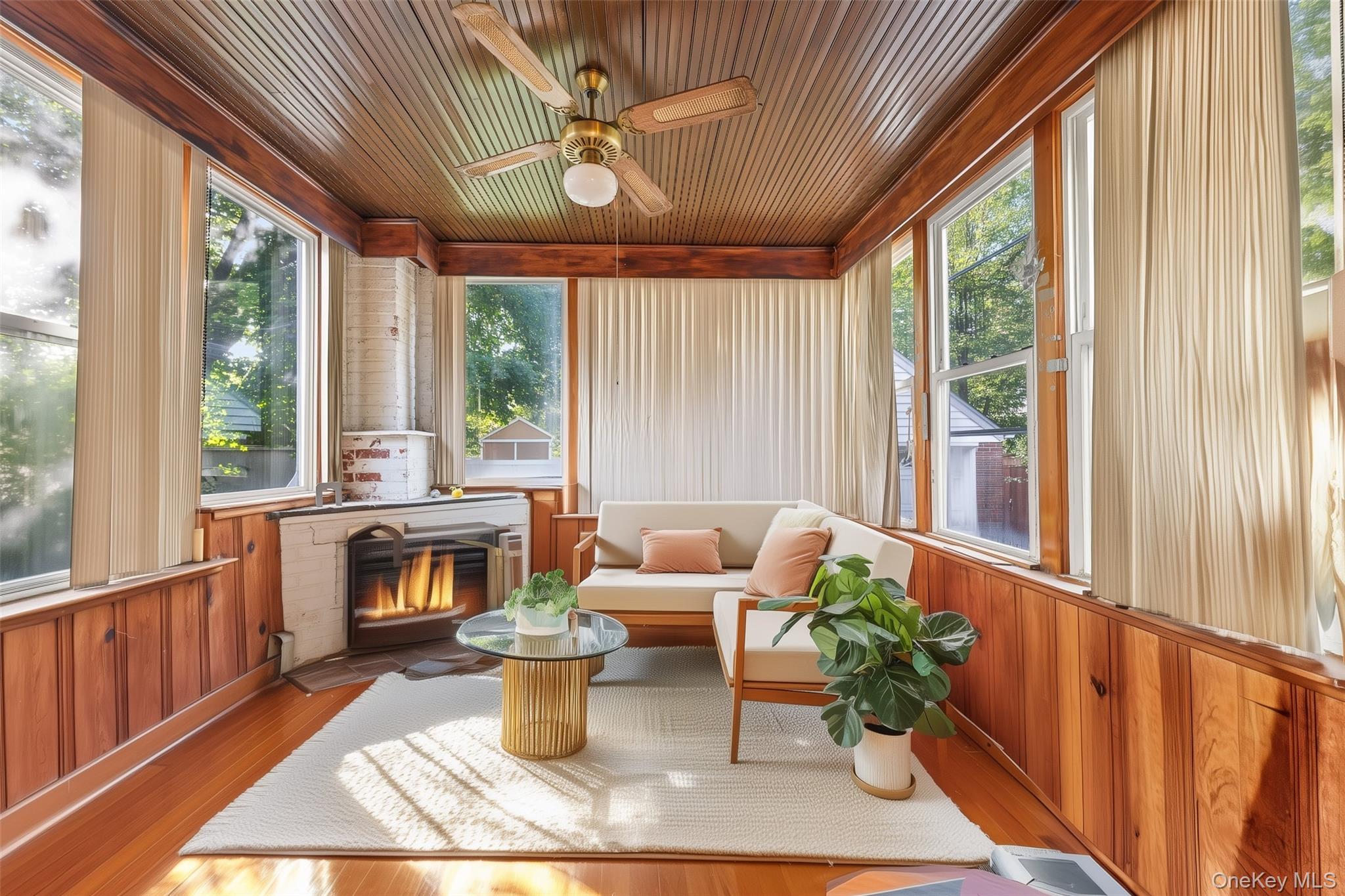 #18 photo, 208 Dogwood Road, ナッソー郡 Valley Stream , NY 11580