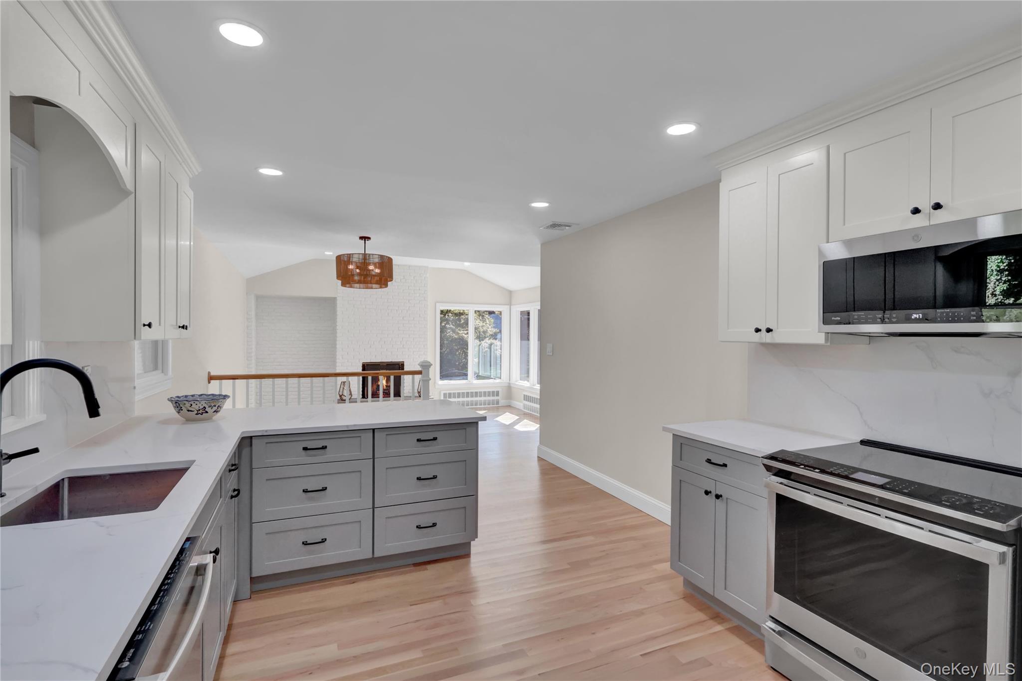 #11 photo, 19 Millford Drive, ナッソー郡 Locust Valley , NY 11560