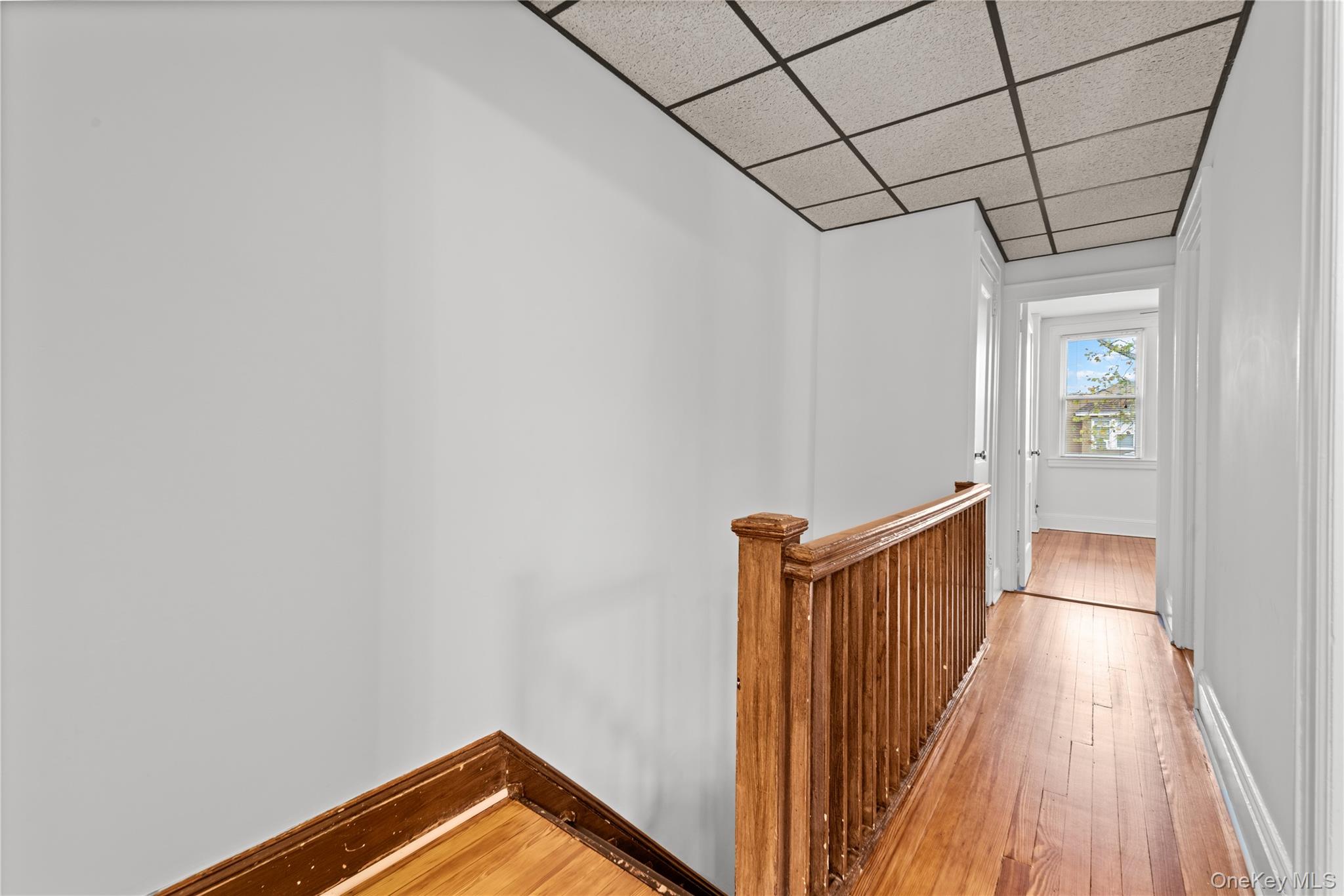 #16 photo, 6924 67th Pl, クイーンズ区 Glendale , NY 11385