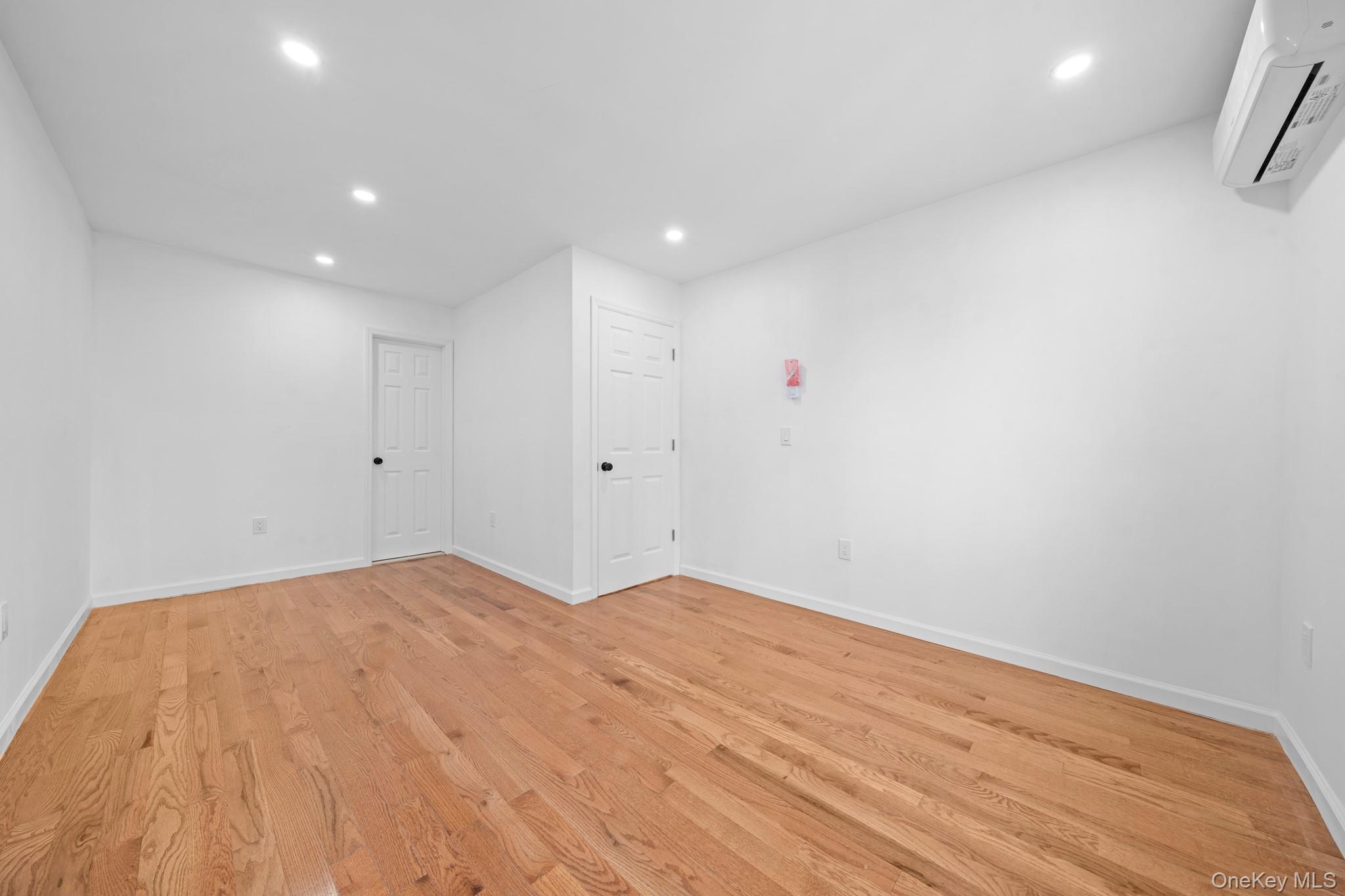 #7 photo, 1445 Gipson Street, クイーンズ区 Far Rockaway , NY 11691