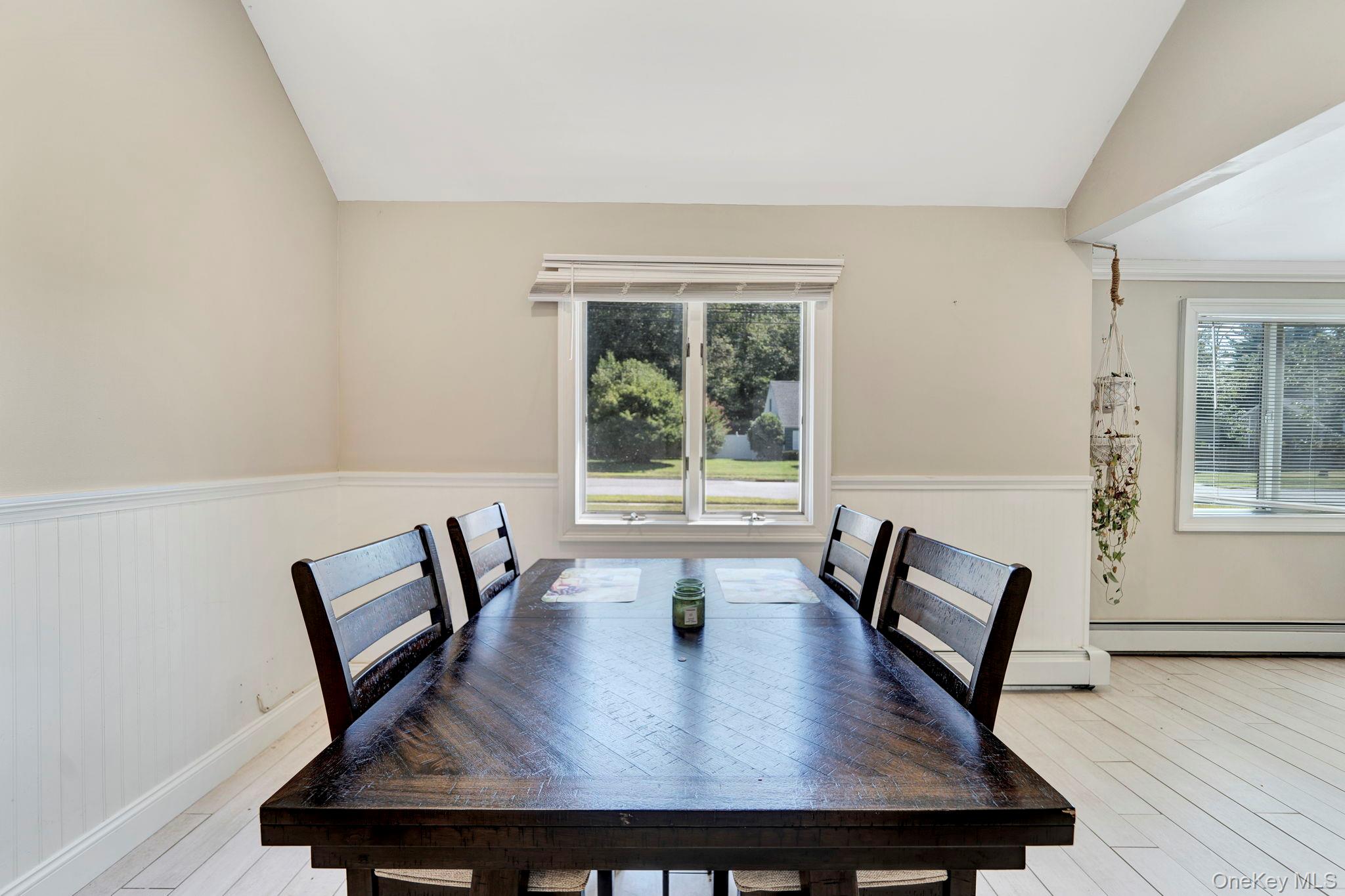 #14 photo, 26 Lindner, サフォーク郡 Smithtown , NY 11787