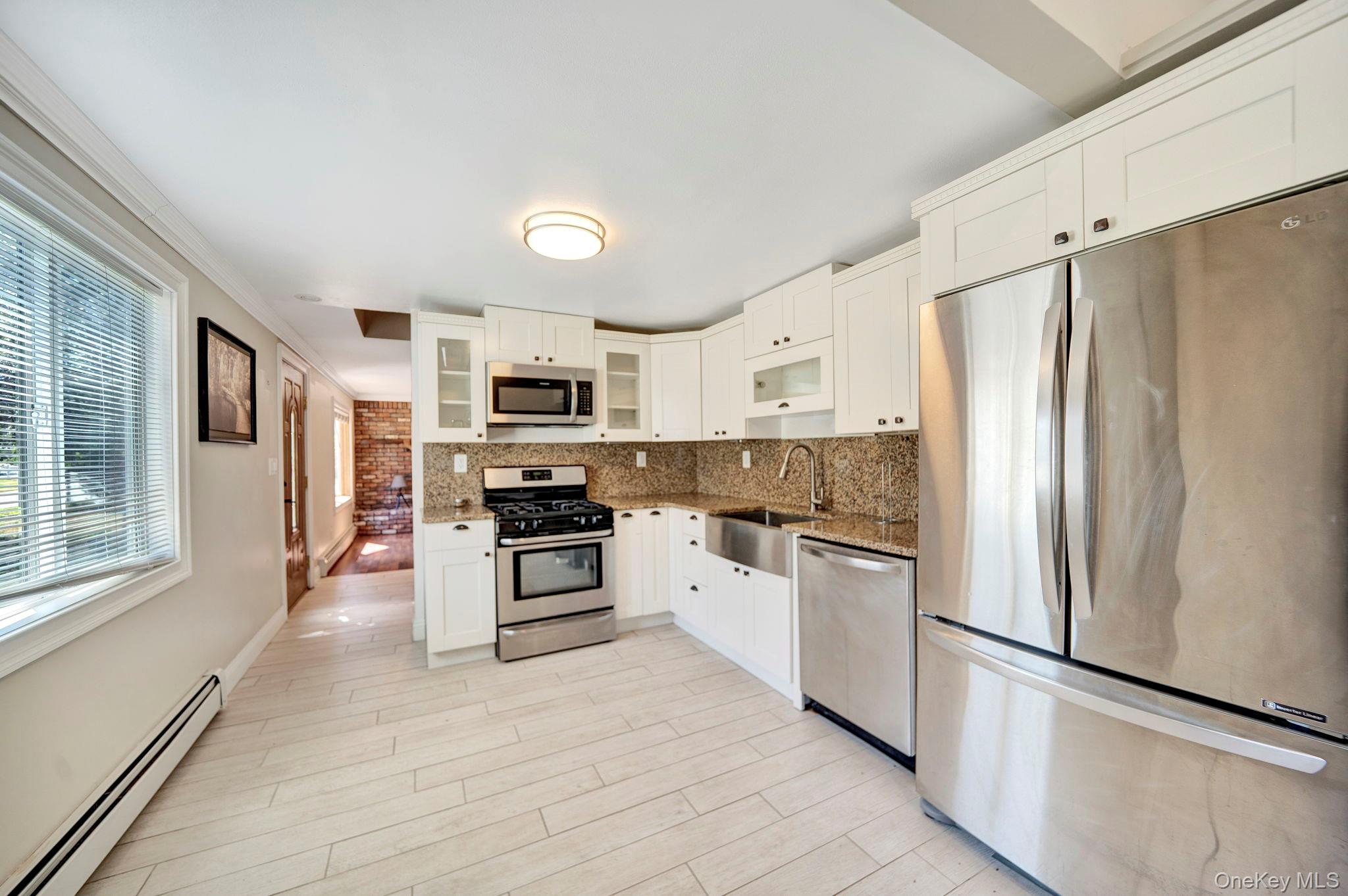 #17 photo, 26 Lindner, サフォーク郡 Smithtown , NY 11787