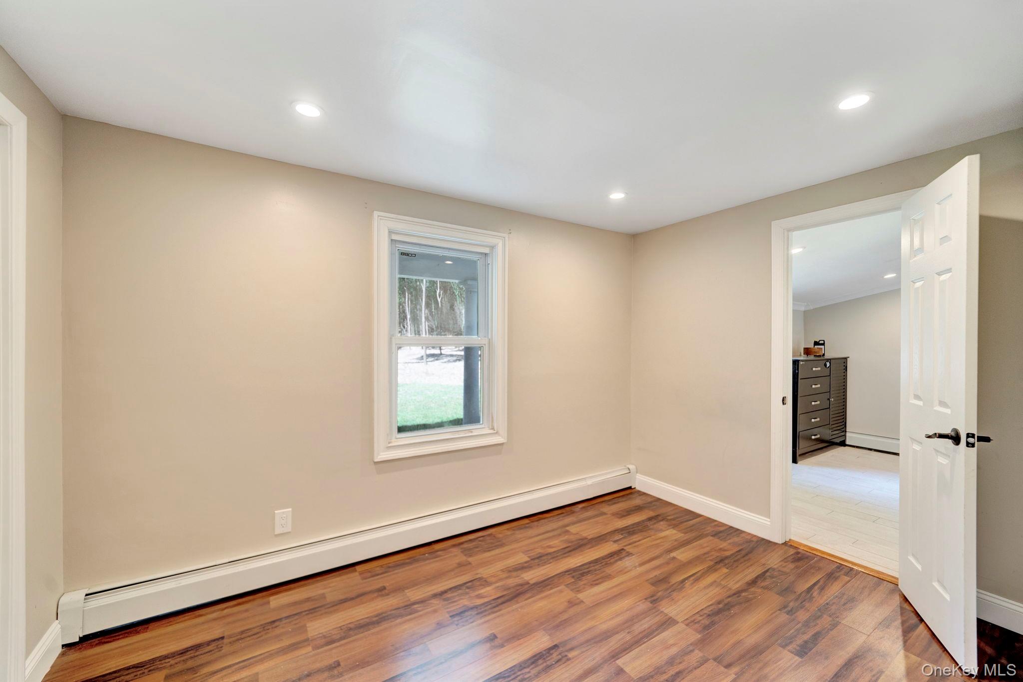 #9 photo, 26 Lindner, サフォーク郡 Smithtown , NY 11787