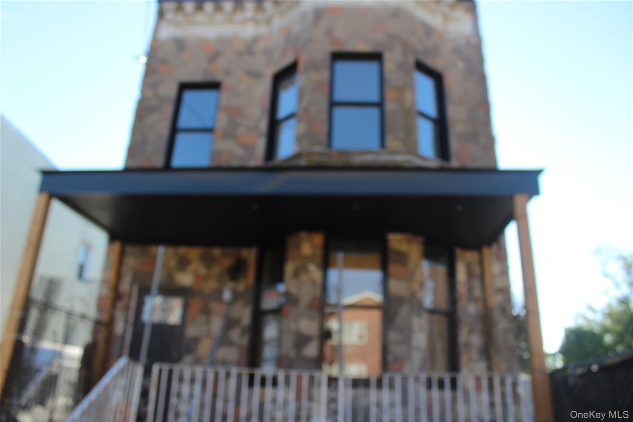 #1 photo, 816 Barbey Street, ブルックリン区 Brooklyn , NY 11207