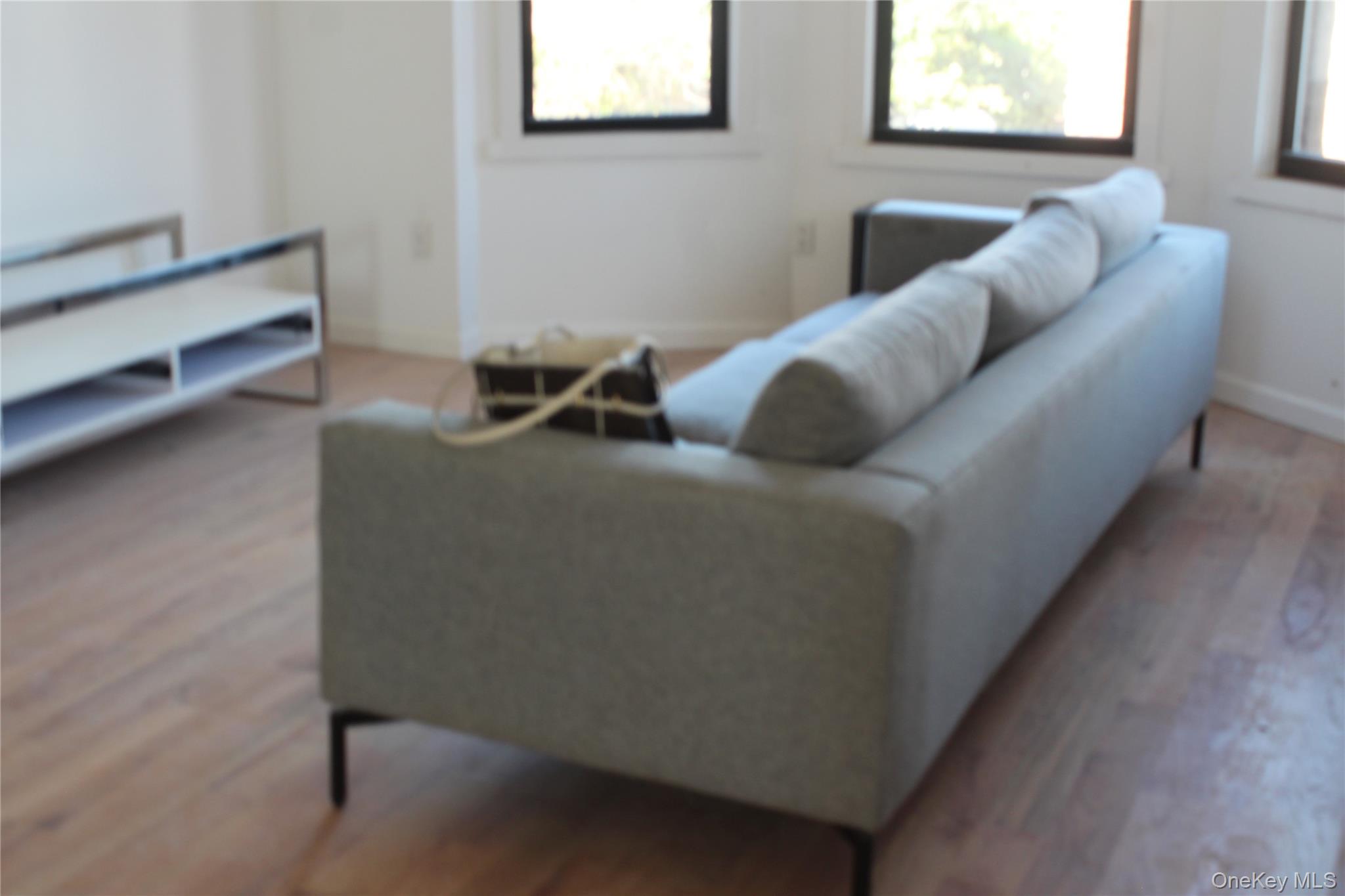 #7 photo, 816 Barbey Street, ブルックリン区 Brooklyn , NY 11207