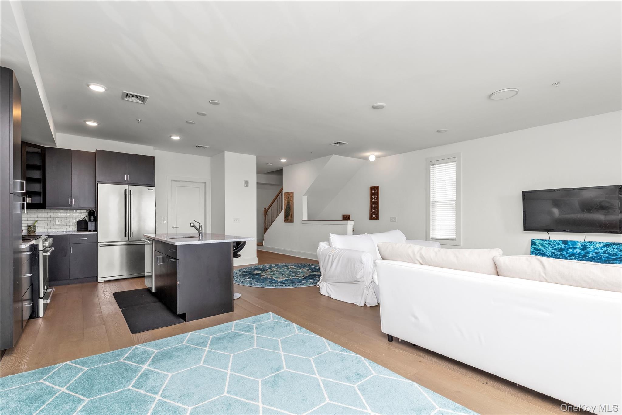 #10 photo, 322 Marina Point, ナッソー郡 East Rockaway , NY 11518