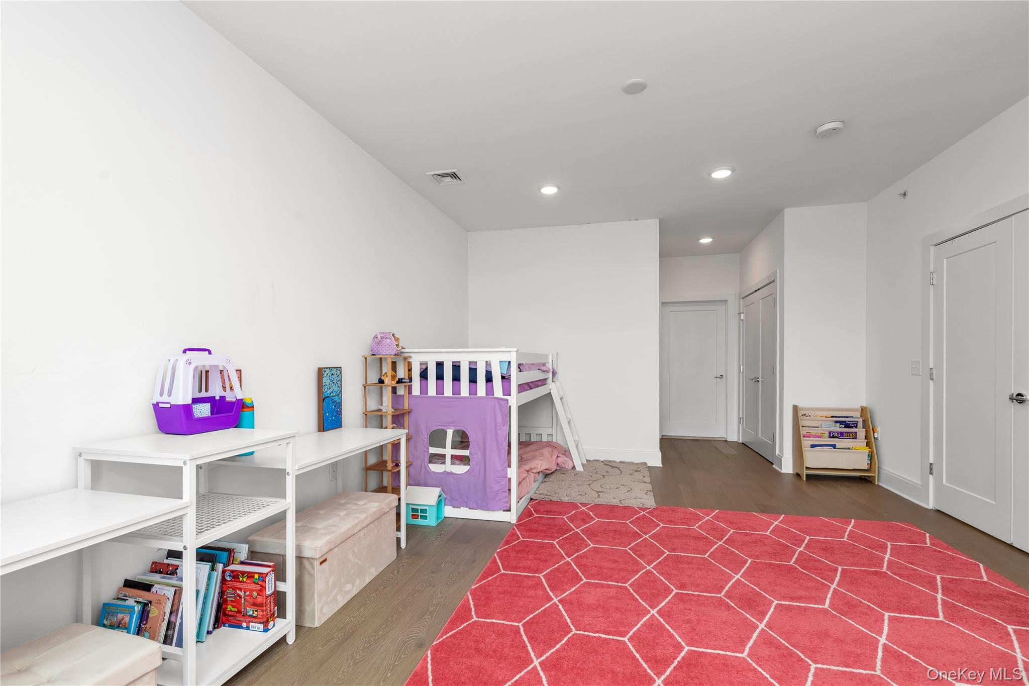 #17 photo, 322 Marina Point, ナッソー郡 East Rockaway , NY 11518