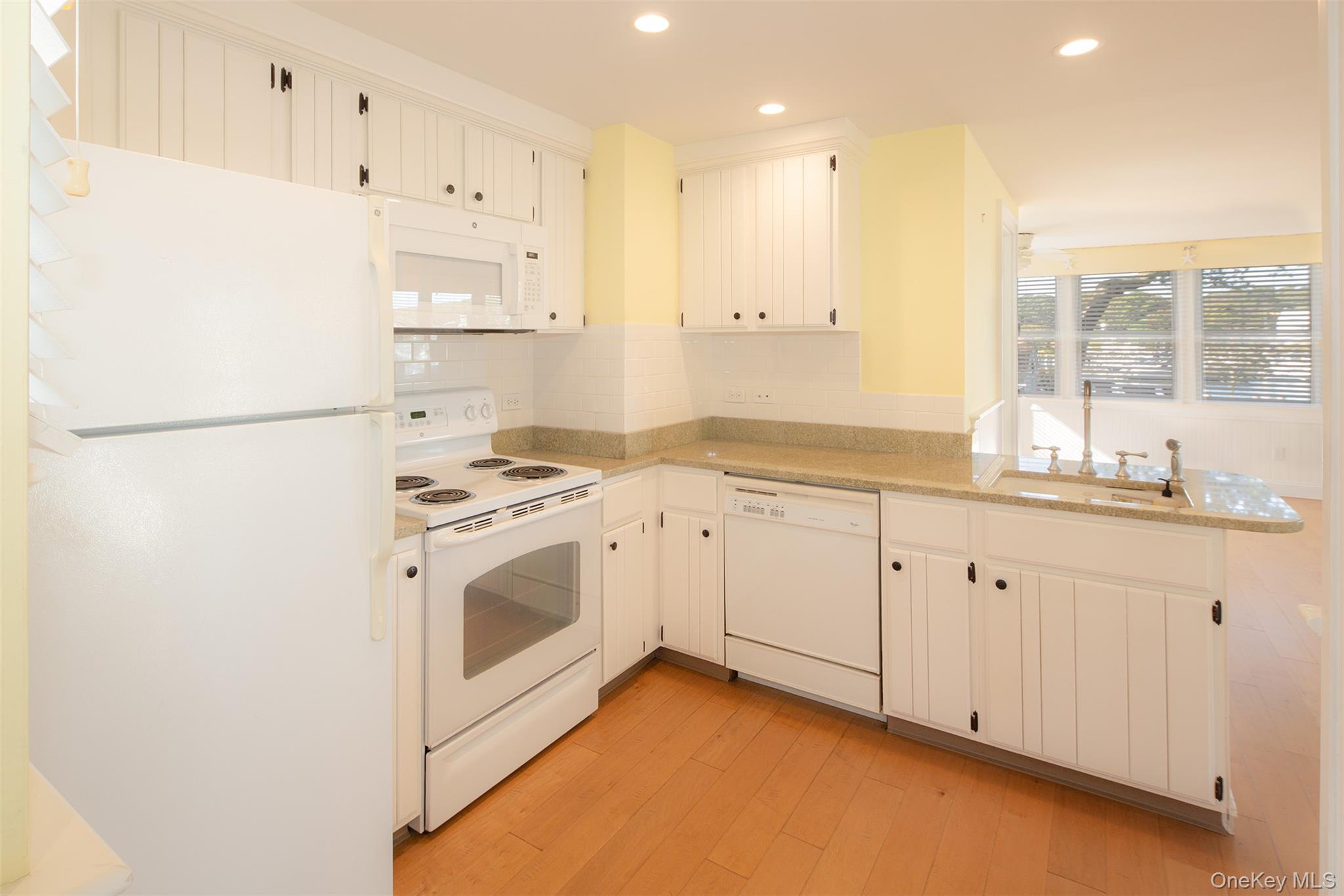 #9 photo, 1 Canal Road, サフォーク郡 Hampton Bays , NY 11946